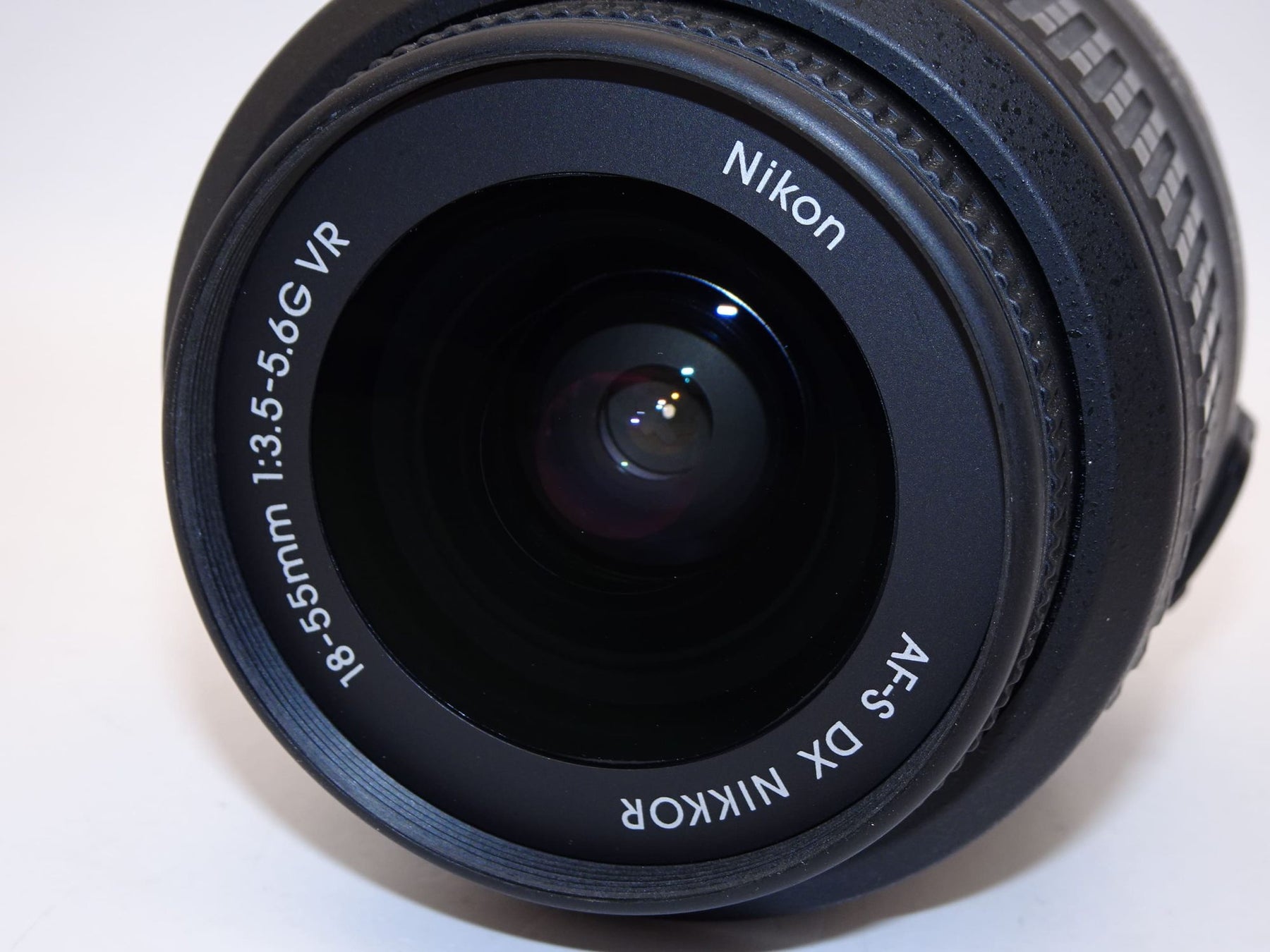 【外観特上級】Nikon 標準ズームレンズ AF-S DX NIKKOR 18-55mm f3.5-5.6G VR