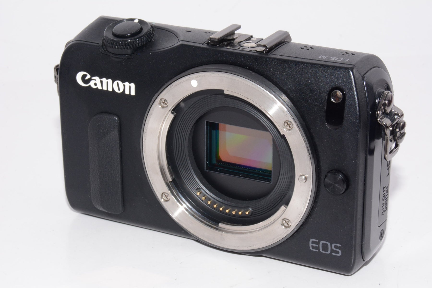 【外観並級】Canon ミラーレス一眼カメラ EOS M レンズキット EF-M18-55mm F3.5-5.6 IS STM付属 ブラック EOSMBK-18-55ISSTMLK
