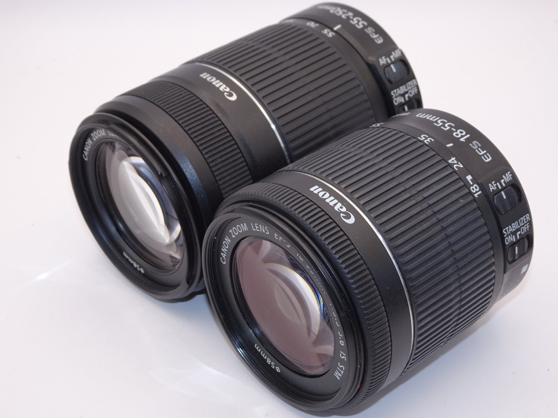 【外観特上級】Canon デジタル一眼レフカメラ EOS Kiss X7 ダブルズームキット EF-S18-55mm/EF-S55-250mm付属 KISSX7-WKIT