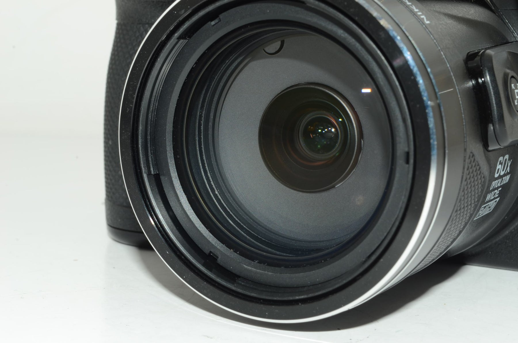 【外観特上級】Nikon デジタルカメラ COOLPIX B600 BK 光学60倍 軽量 クールピクス ブラック B600BK