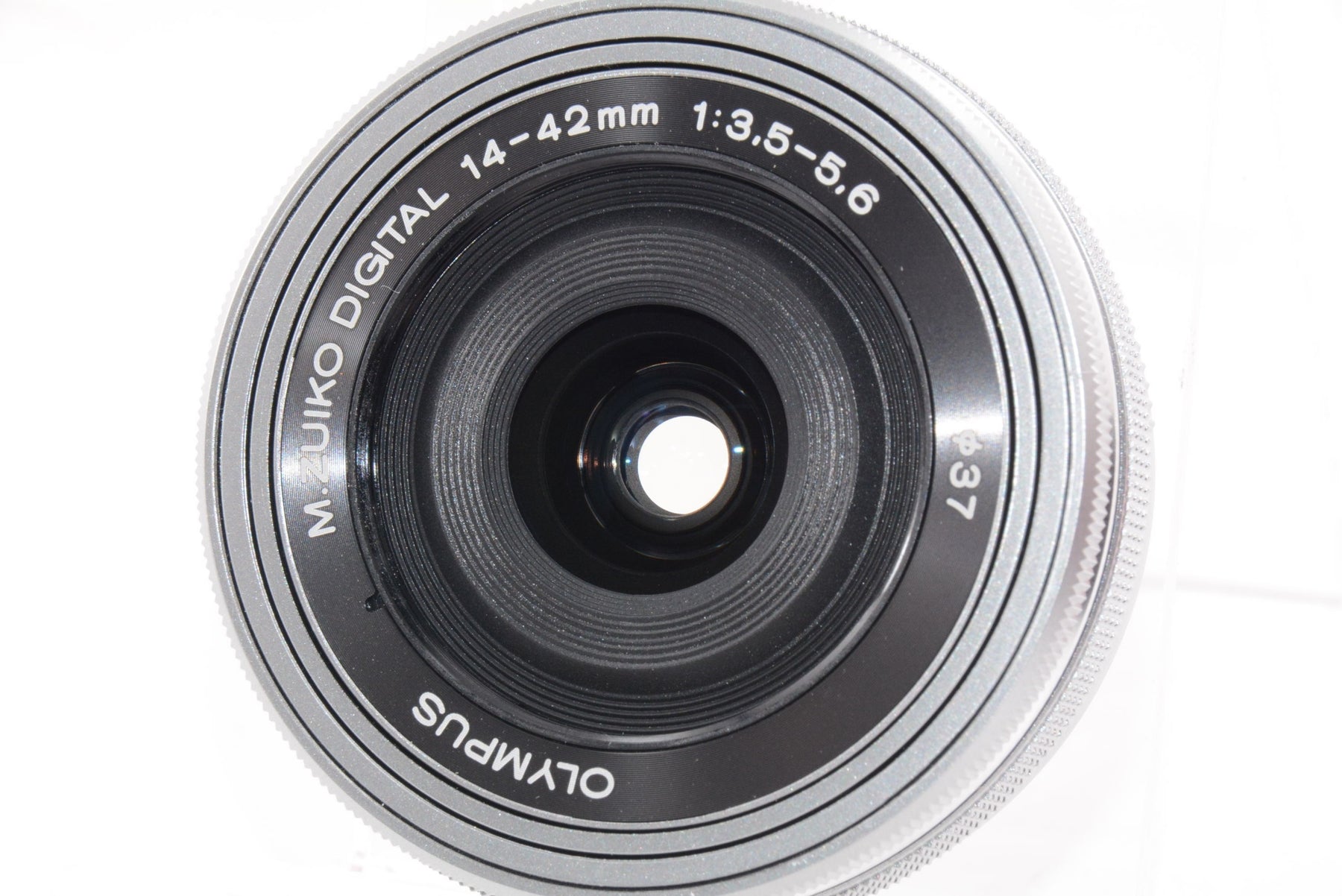 【外観特上級】OLYMPUS M.ZUIKO DIGITAL ED 14-42mm F3.5-5.6 EZ SLV