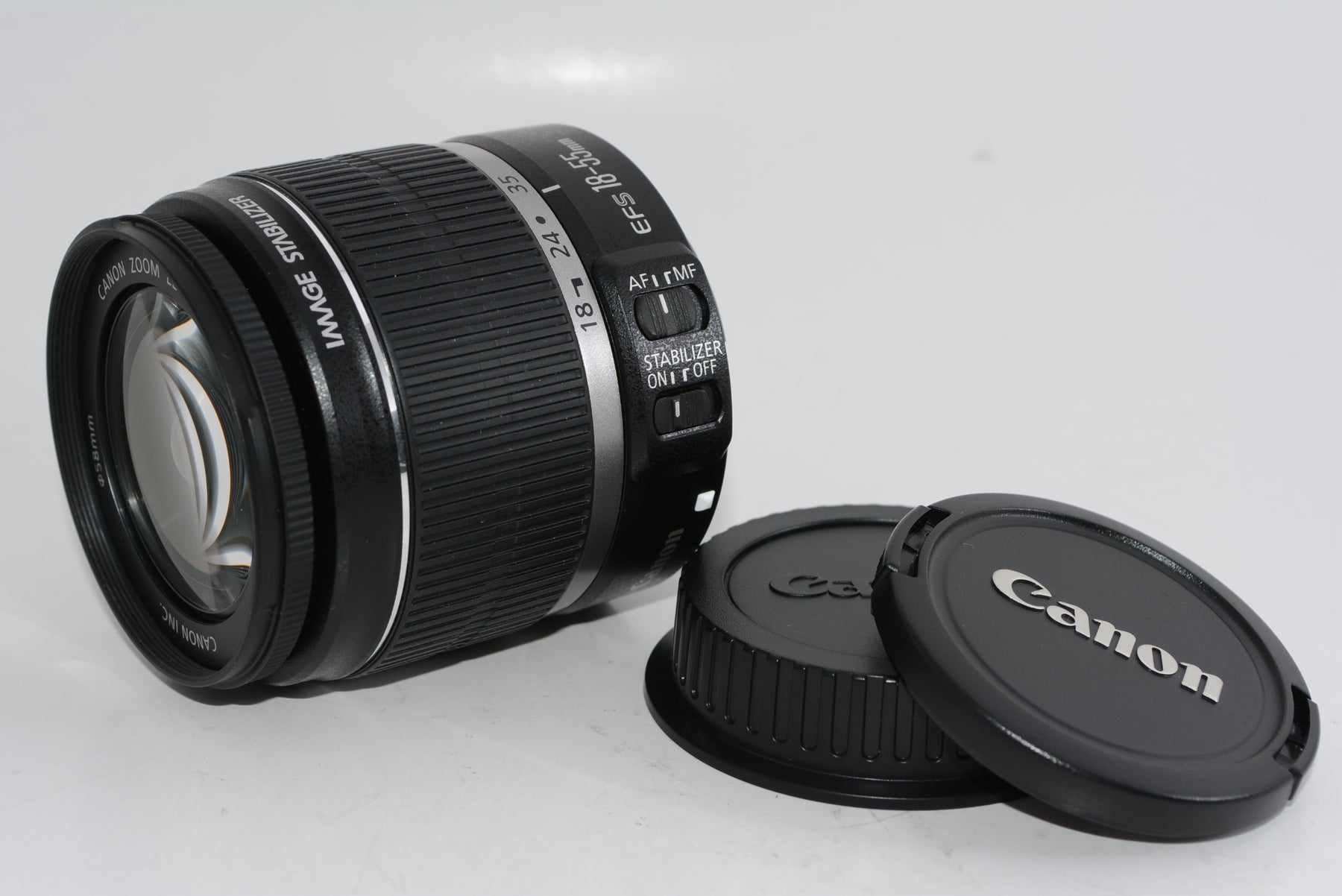 【外観特上級】Canon 標準ズームレンズ EF-S18-55mm F3.5-5.6 IS