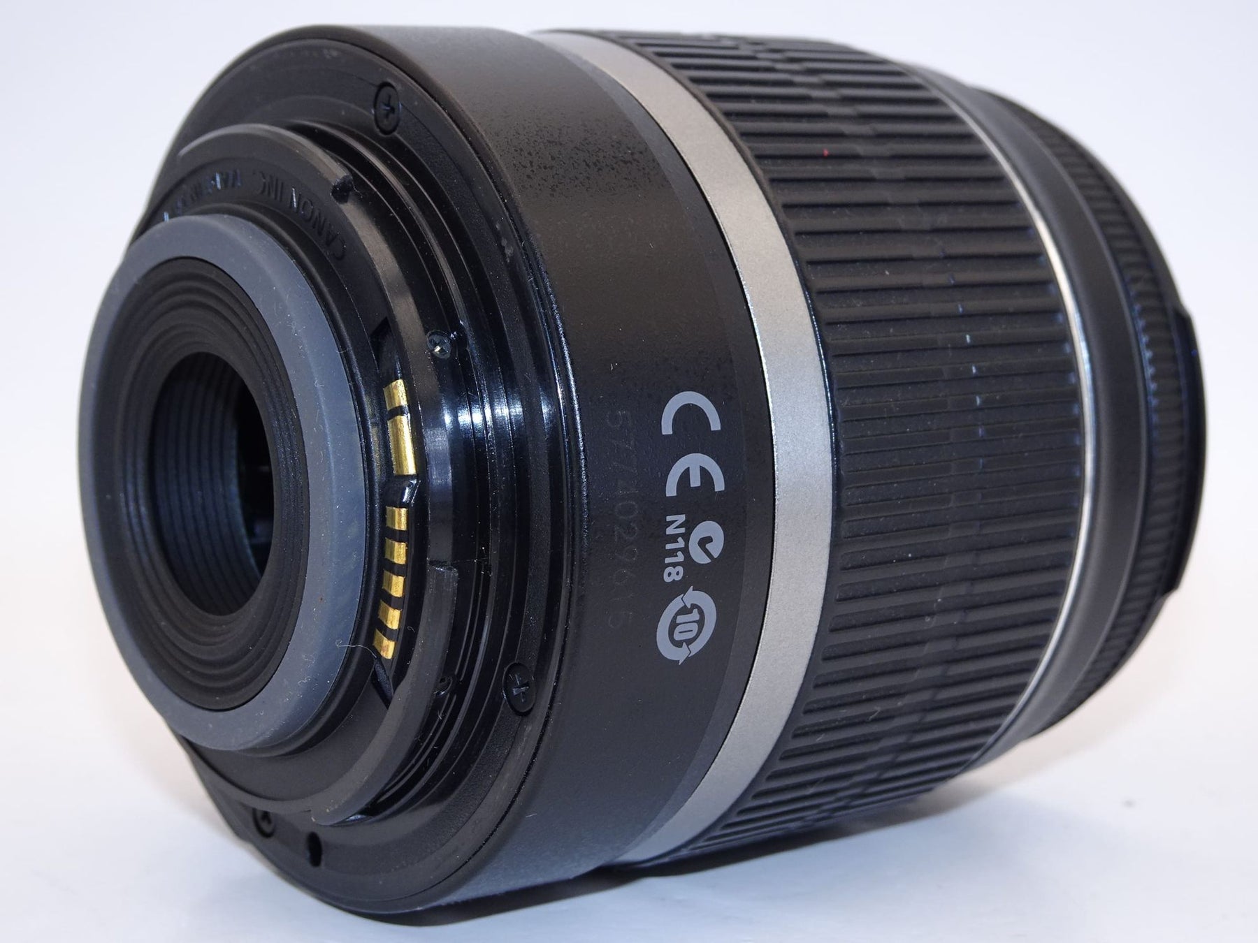 【外観特上級】Canon 標準ズームレンズ EF-S18-55mm F3.5-5.6 IS