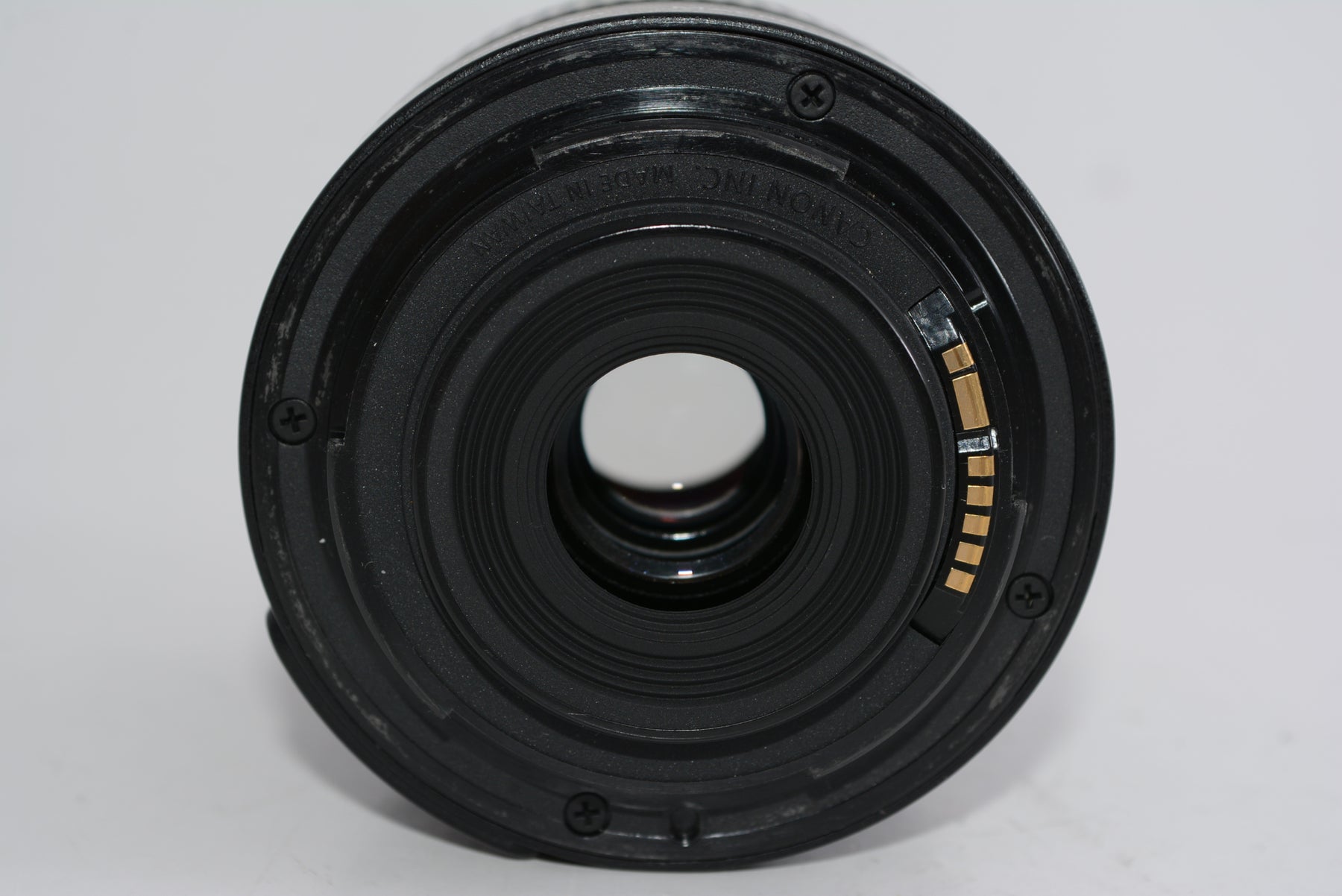 【外観並級】Canon 標準ズームレンズ EF-S18-55mm F3.5-.5.6 IS II