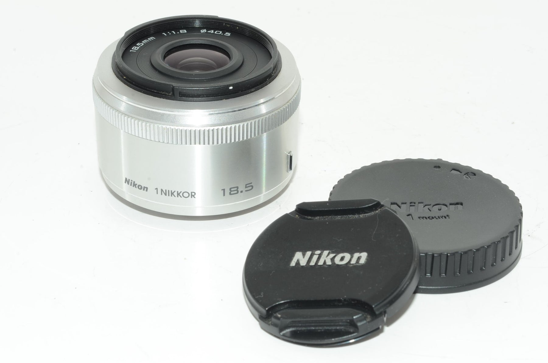 【外観特上級】Nikon 単焦点レンズ 1 NIKKOR 18.5mm f/1.8 シルバー ニコンCXフォーマット専用