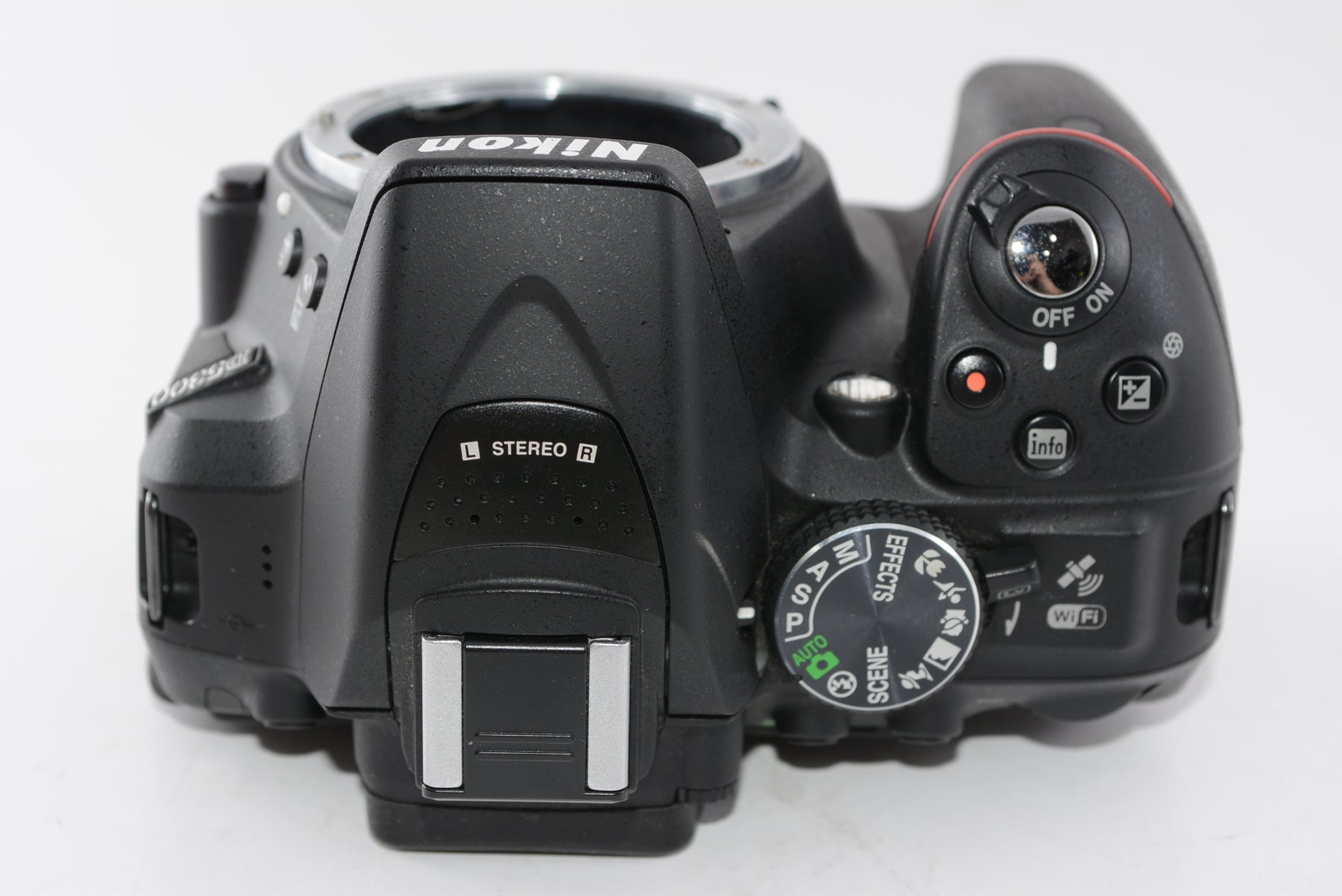 【外観特上級】Nikon デジタル一眼レフカメラ D5300 ブラック