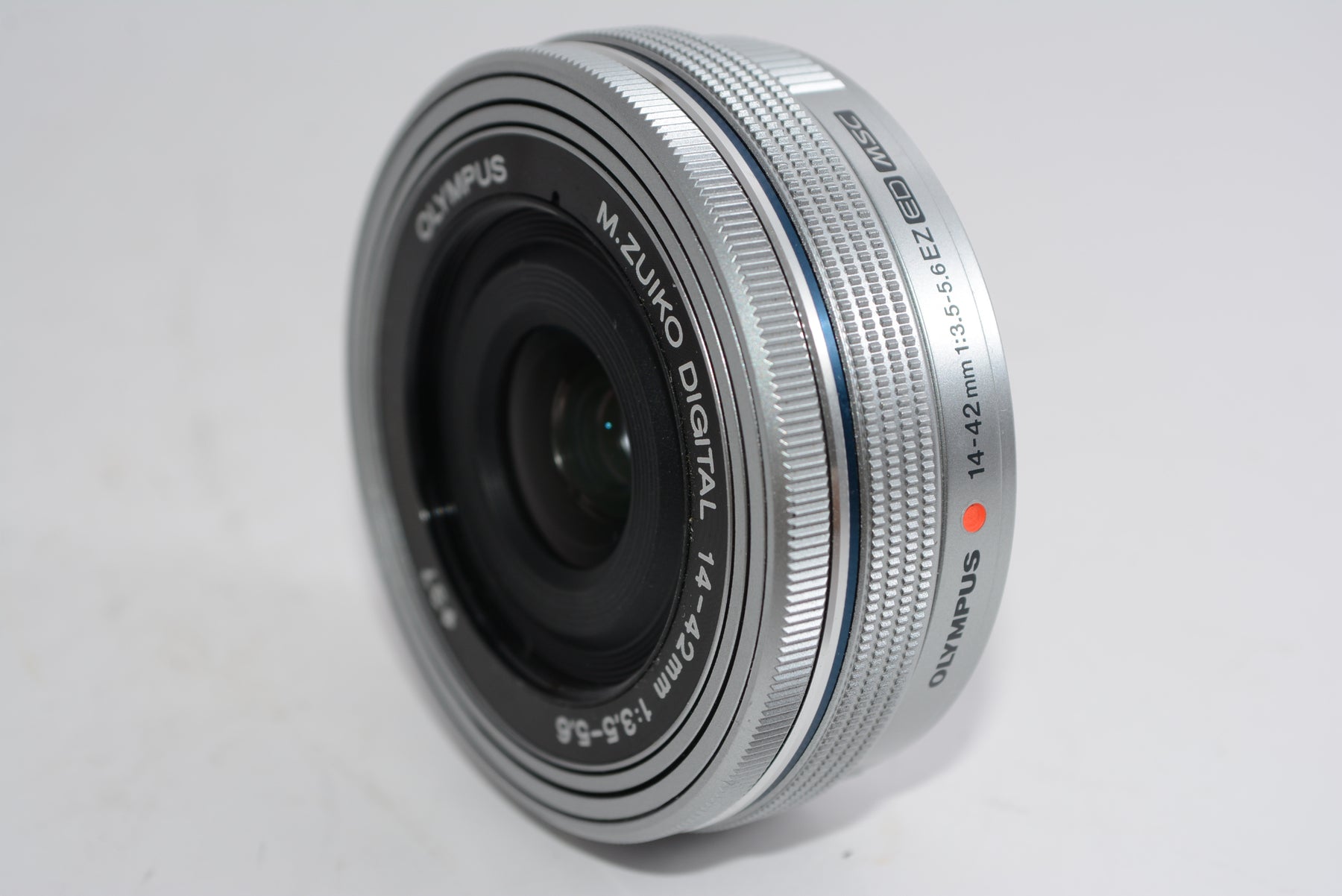 【外観特上級】OLYMPUS M.ZUIKO DIGITAL ED 14-42mm F3.5-5.6 EZ SLV
