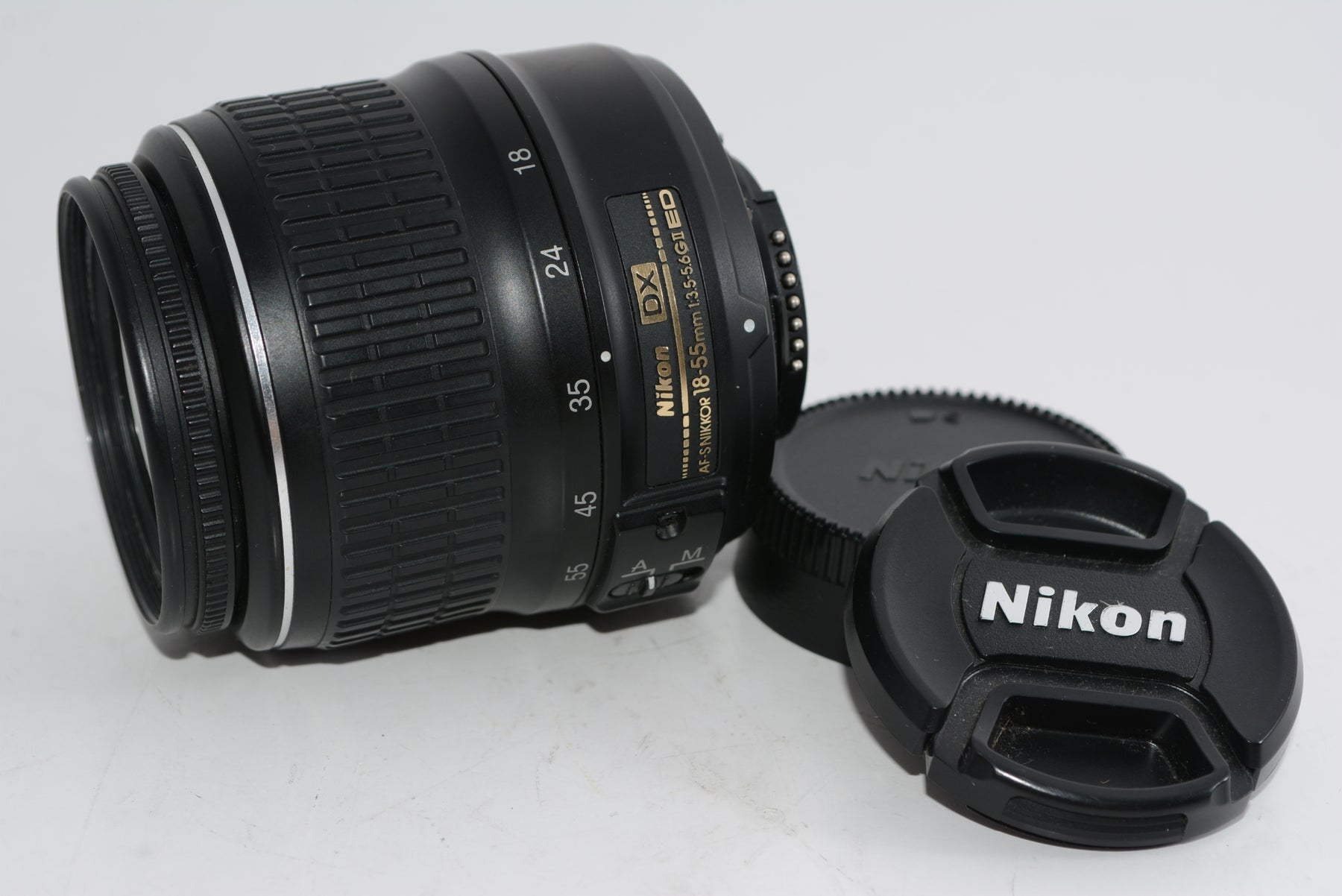 【外観特上級】Nikon AF-S DX Zoom Nikkor ED 18-55mm f/3.5-5.6 G II