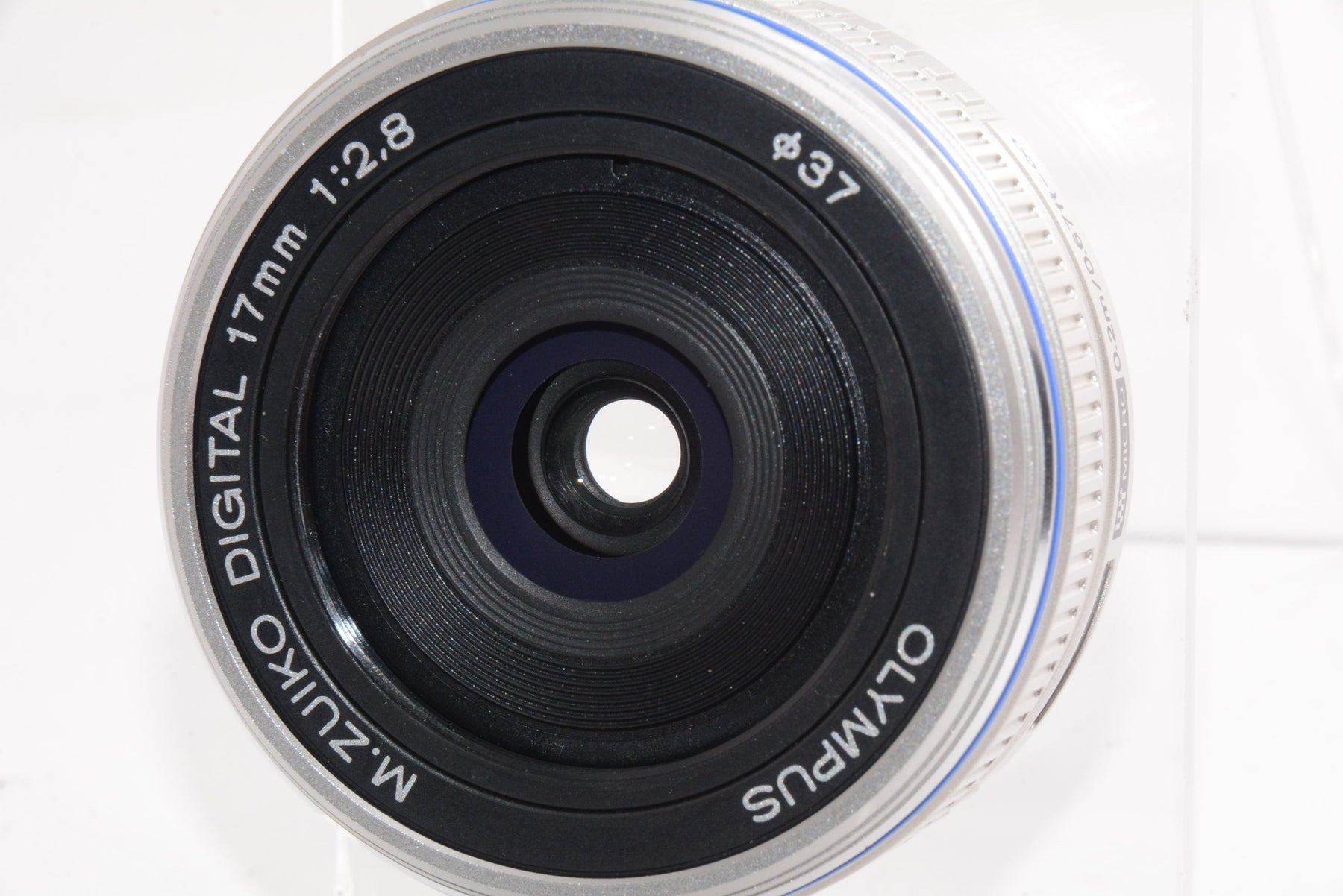 【外観特上級】OLYMPUS パンケーキレンズ M.ZUIKO DIGITAL 17mm F2.8 シルバー