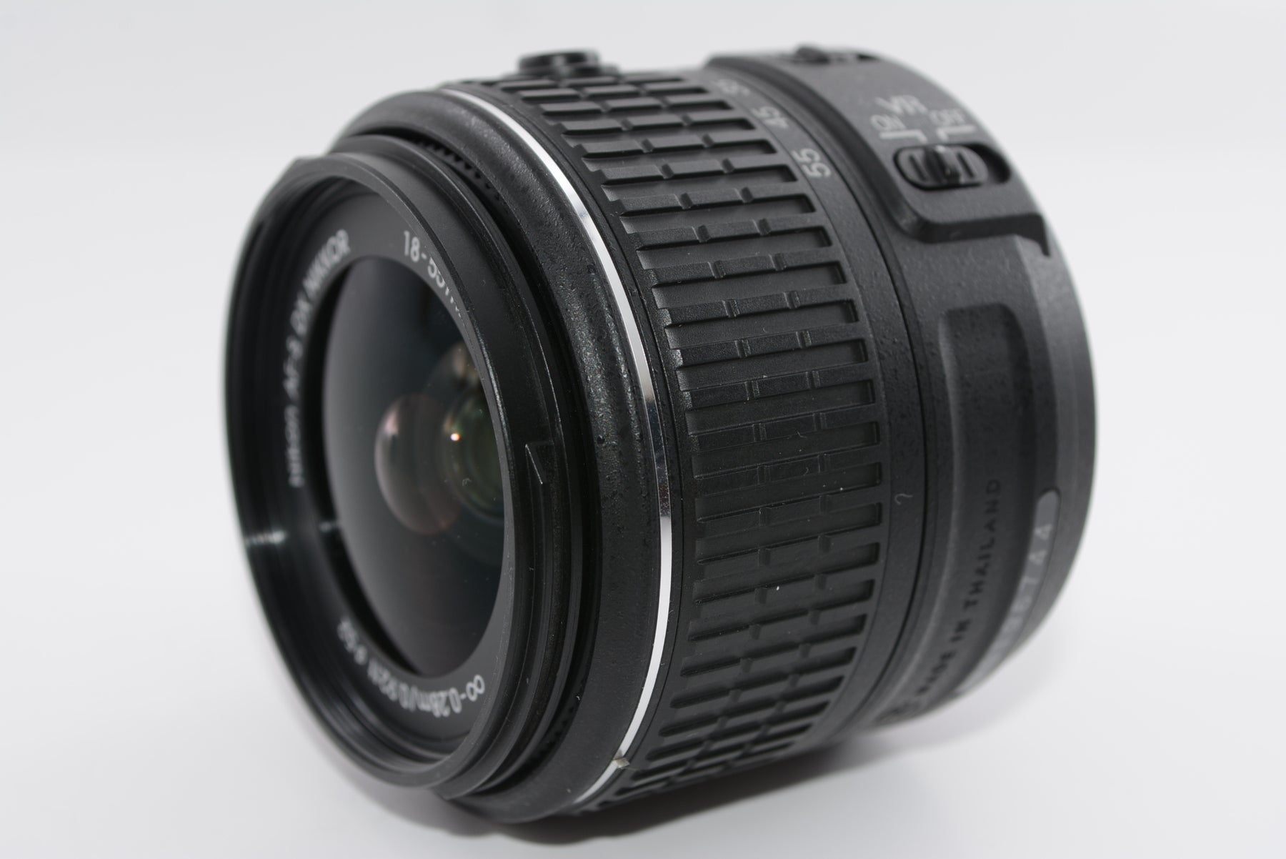 【外観特上級】Nikon 標準ズームレンズ AF-S DX NIKKOR 18-55mm f/3.5-5.6G VR II