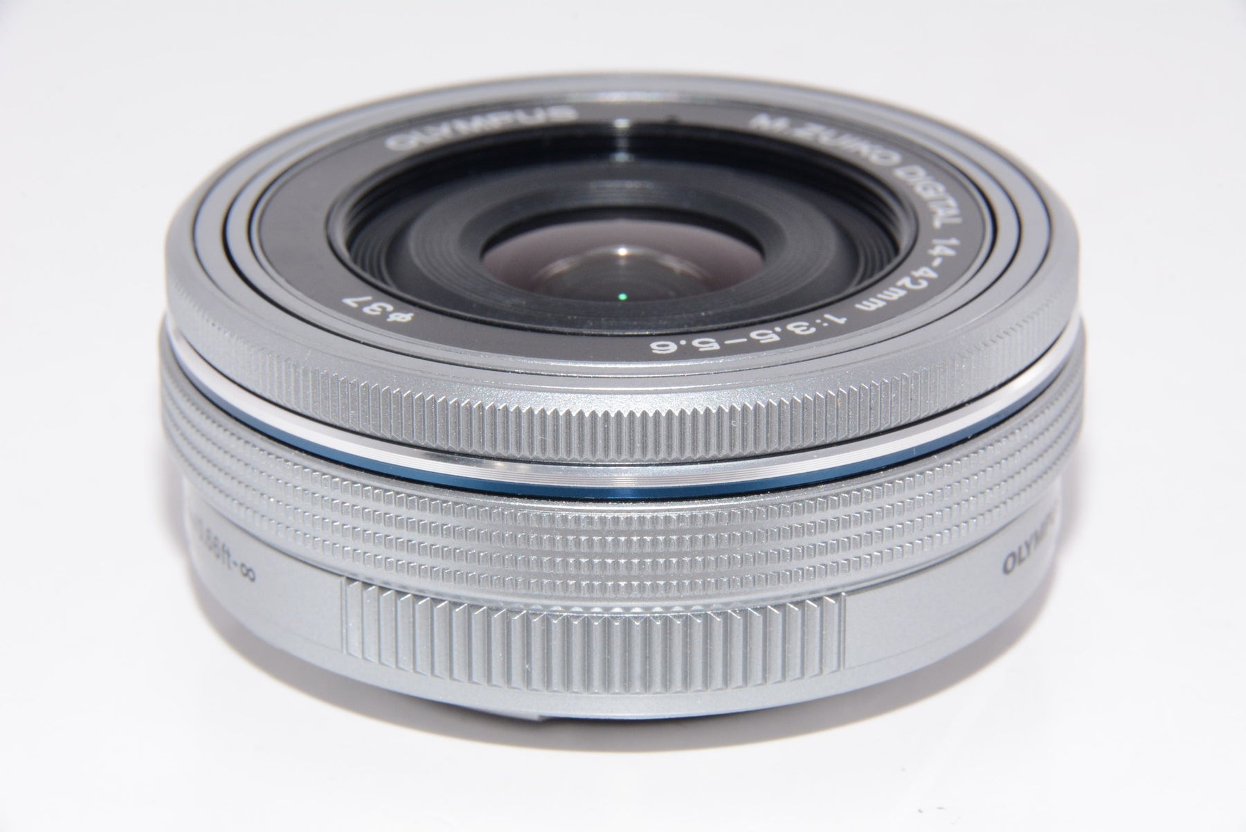【外観特上級】OLYMPUS M.ZUIKO DIGITAL ED 14-42mm F3.5-5.6 EZ SLV