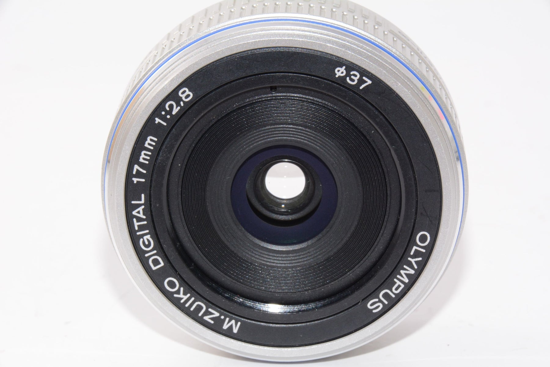 【外観特上級】OLYMPUS パンケーキレンズ M.ZUIKO DIGITAL 17mm F2.8 シルバー