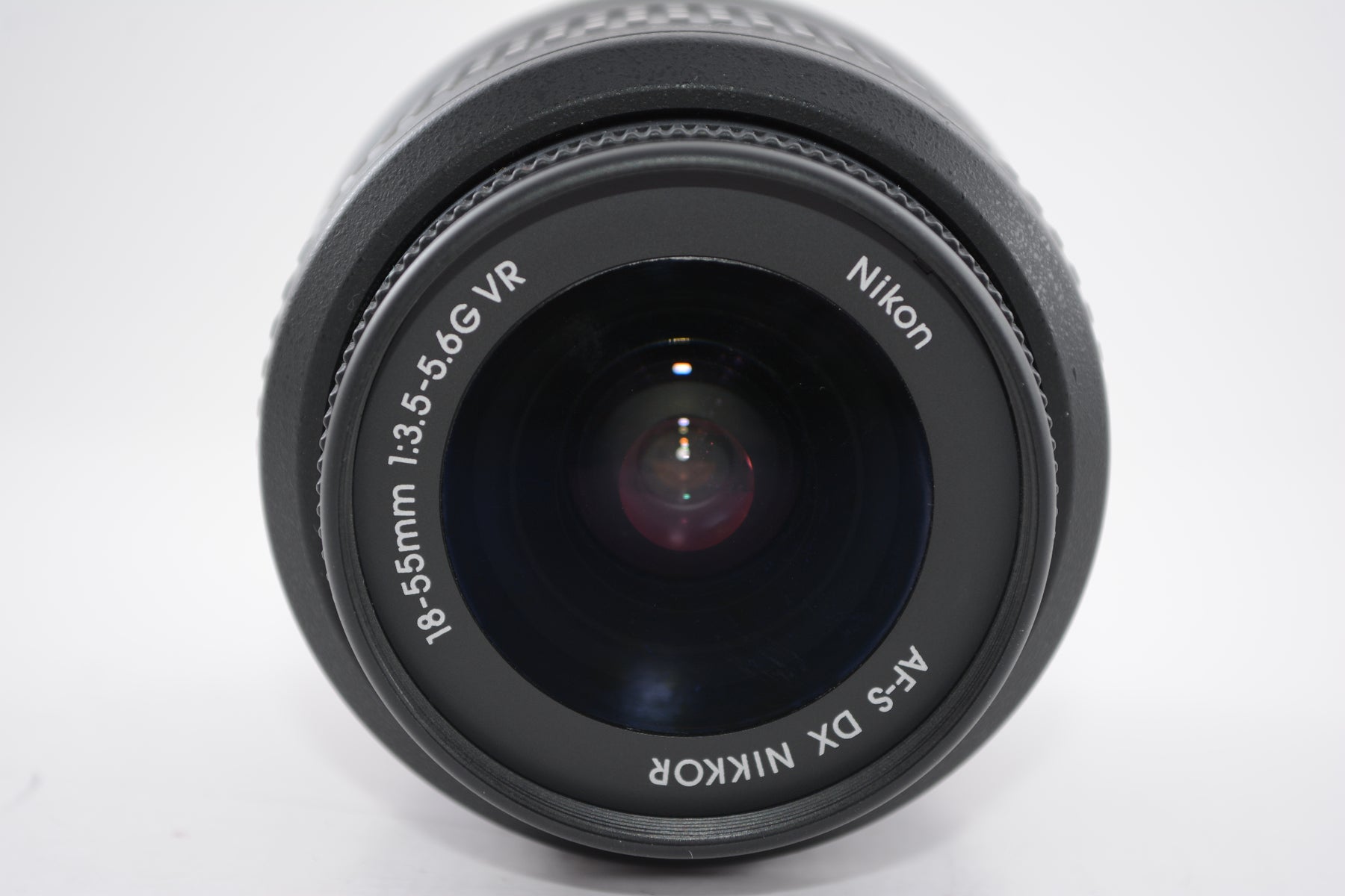 【外観特上級】Nikon デジタル一眼レフカメラ D3200 レンズキット AF-S DX NIKKOR 18-55mm f/3.5-5.6G VR付属 レッド D3200LKRD