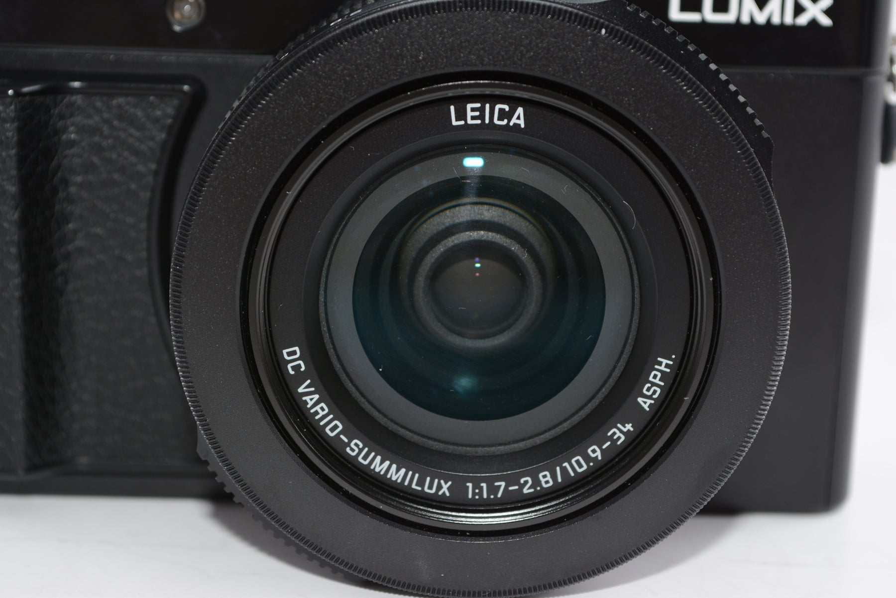 【外観特上級】パナソニック コンパクトデジタルカメラ ルミックス LX100M2 4/3型センサー搭載 4K動画対応 DC-LX100M2