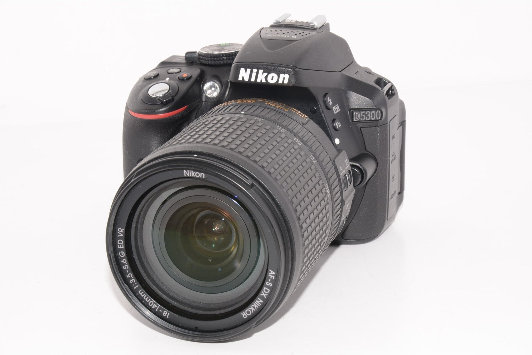 【外観特上級】Nikon デジタル一眼レフカメラ D5300 18-140VR レンズキット ブラック D5300LK18-140VRBK