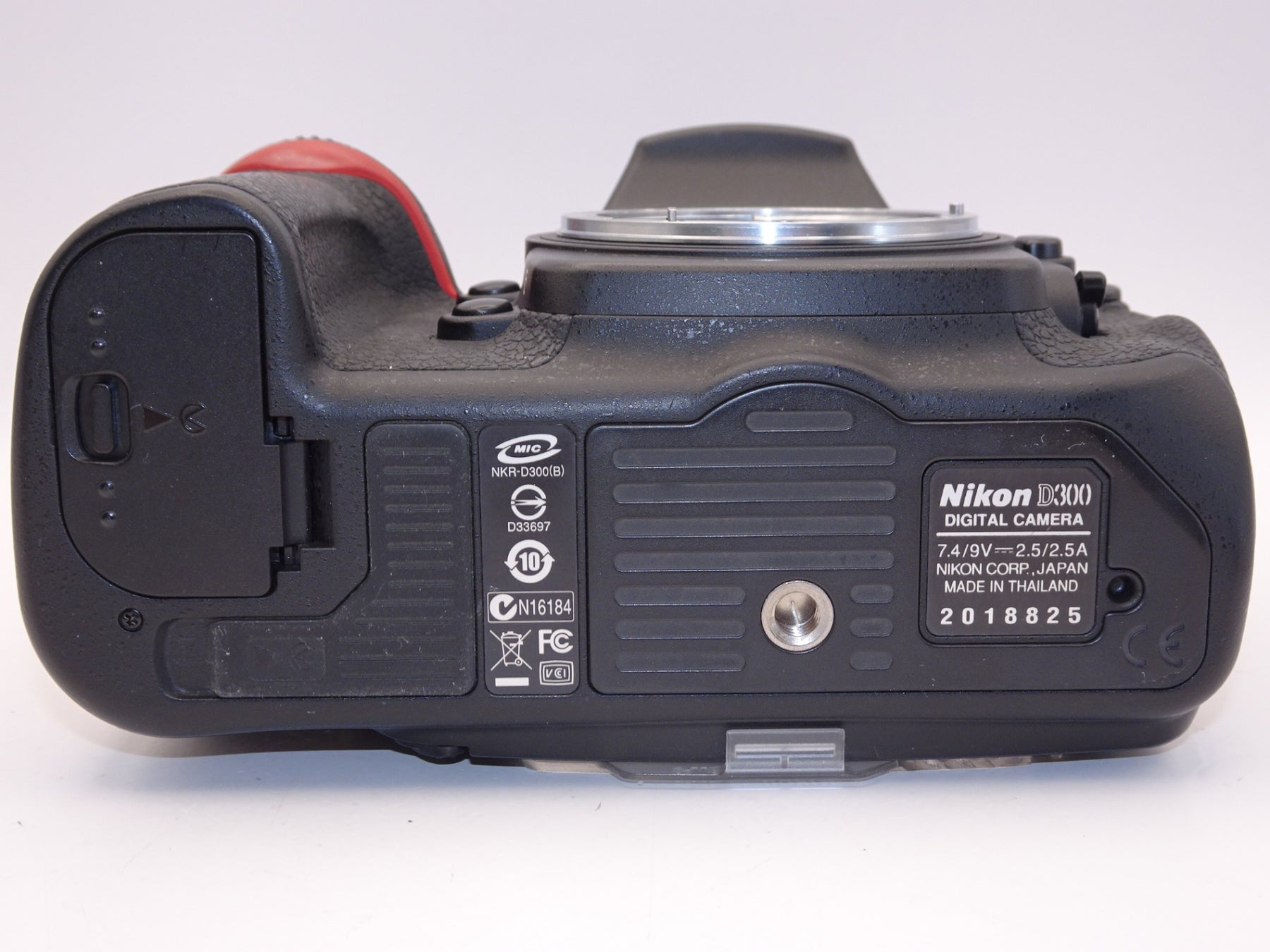 【外観特上級】Nikon デジタル一眼レフカメラ D300