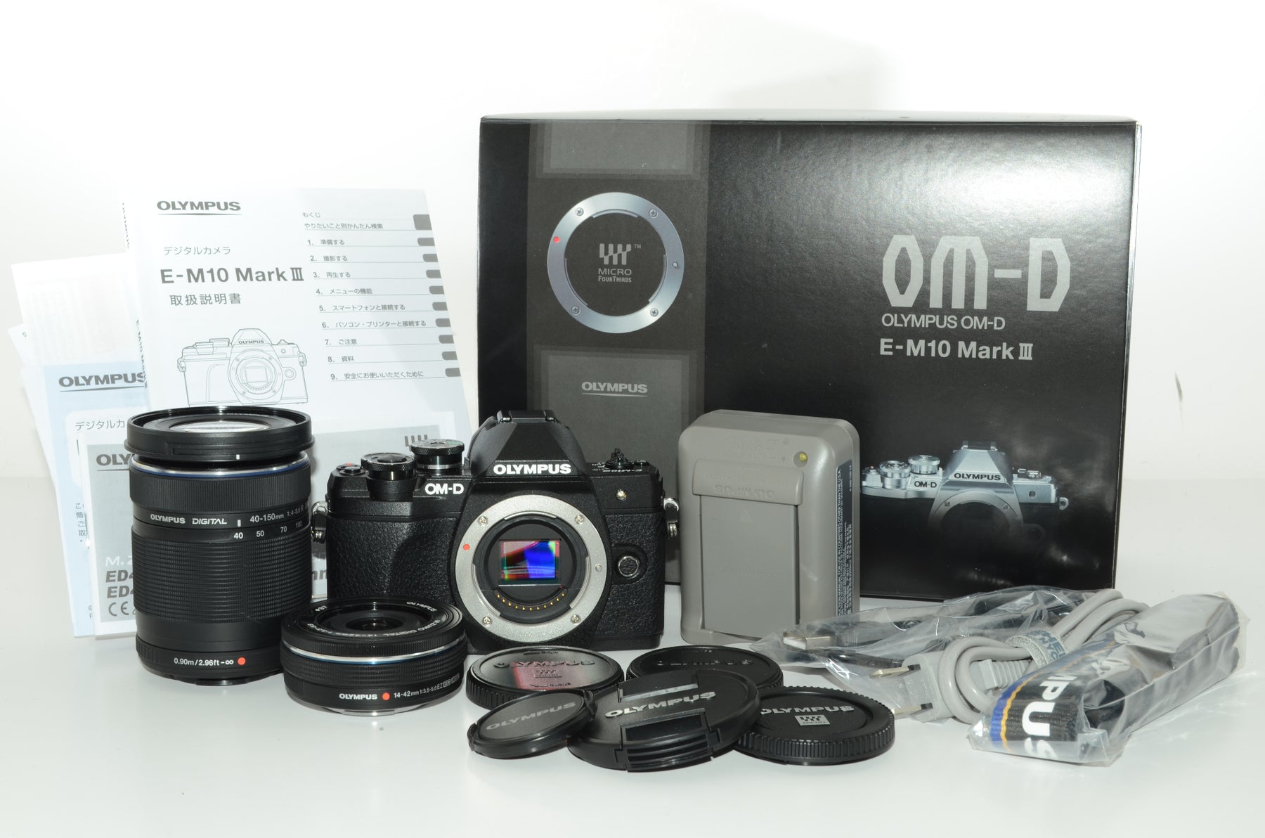 【外観特上級】OLYMPUS ミラーレス一眼カメラ OM-D E-M10 MarkIII EZダブルズームキット ブラック