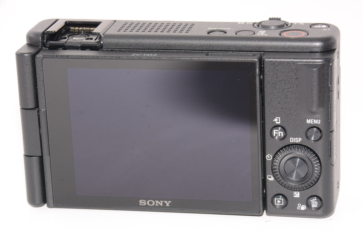 【ほぼ新品】ソニー/Vlog用カメラ/VLOGCAM/デジタルカメラ/ZV-1M2 / シューティンググリップキット(同梱グリップ:GP-VPT2BTブラック、バッテリーパック+1個) / ウィンドスクリーン付属 / 18-50mm F1.8-4.0 ズームレンズ/ブラック/ZV-1M2G B