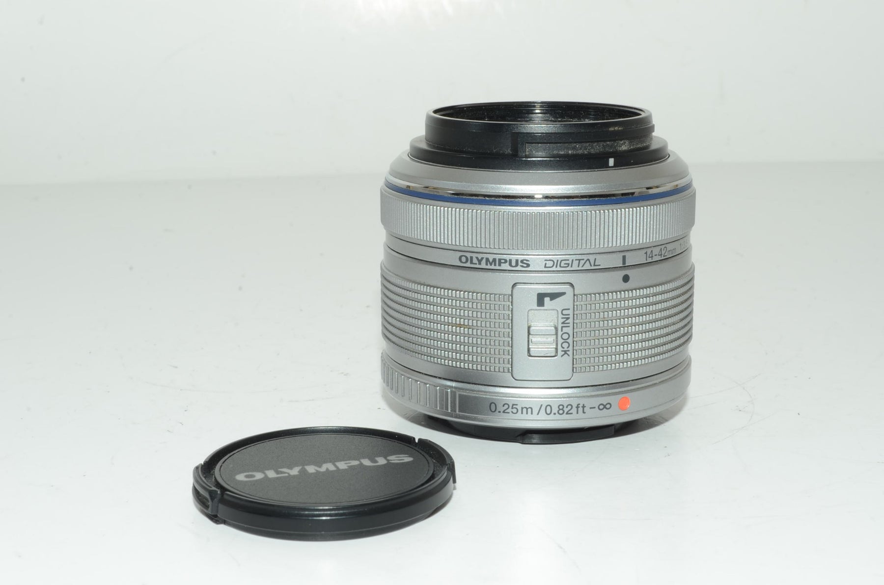 【外観特上級】OLYMPUS M.ZUIKO DIGITAL 14-42mm F3.5-5.6 II R