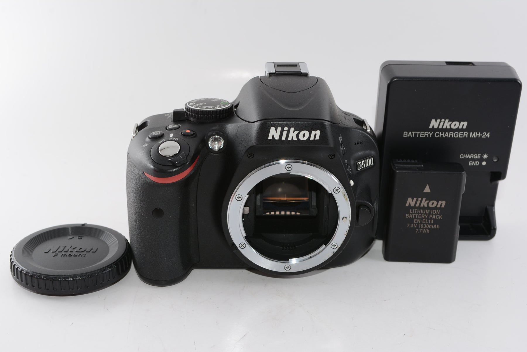 【外観特上級】Nikon デジタル一眼レフカメラ D5100 ボディ
