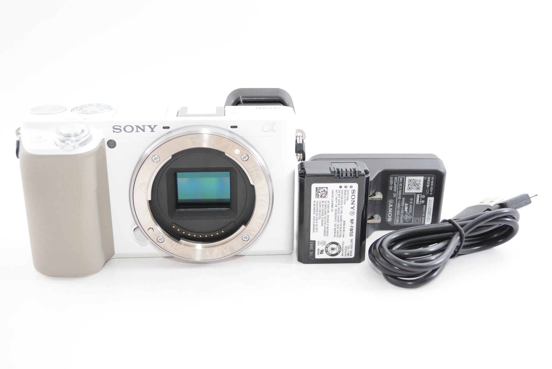 【外観特上級】ソニー ミラーレス一眼 α6100 ボディ ホワイト ILCE-6100