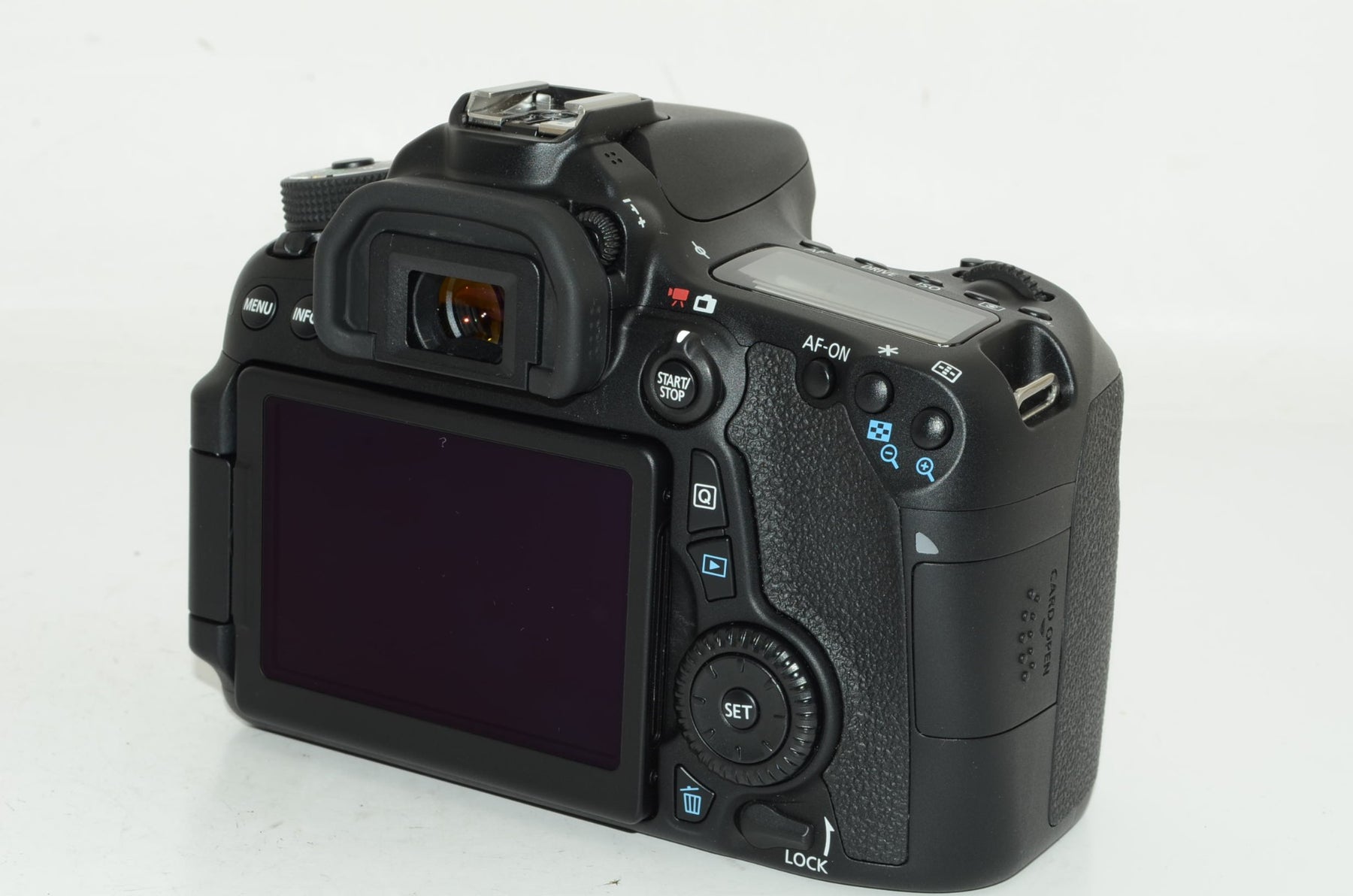 【外観並級】Canon デジタル一眼レフカメラ EOS 70D ダブルズームキット EF-S18-55 IS STM/EF-S55-250 IS STM付属 EOS70D-WKIT
