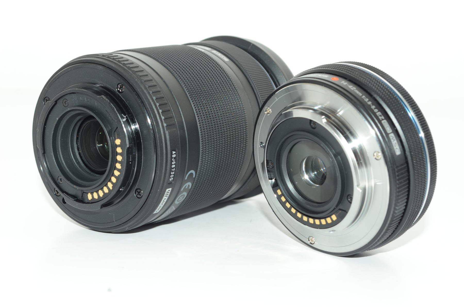 【外観特上級】OLYMPUS ミラーレス一眼カメラ OM-D E-M10 MarkIII EZダブルズームキット ブラック