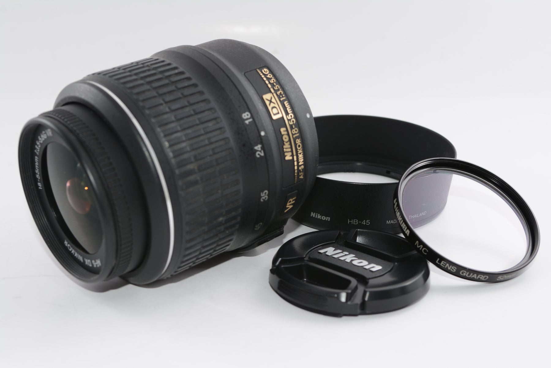 【外観特上級】Nikon 標準ズームレンズ AF-S DX NIKKOR 18-55mm f3.5-5.6G VR