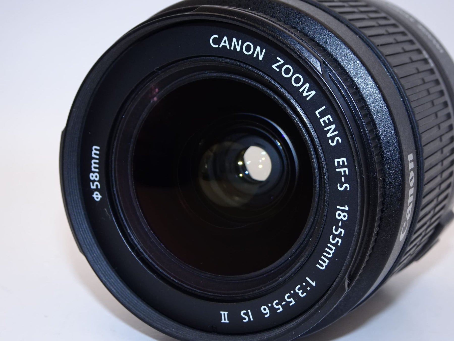 【外観特上級】Canon 標準ズームレンズ EF-S18-55mm F3.5-.5.6 IS II