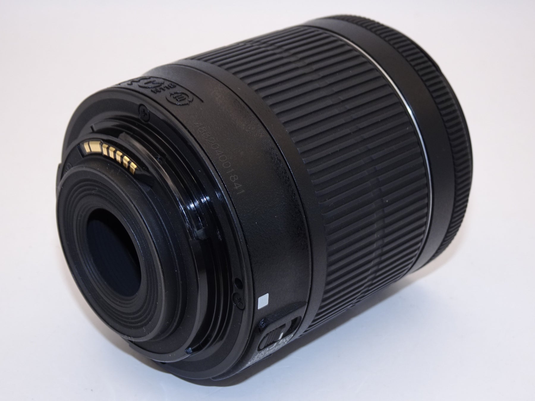 【外観特上級】Canon 標準ズームレンズ EF-S18-55mm F3.5-5.6 IS STM
