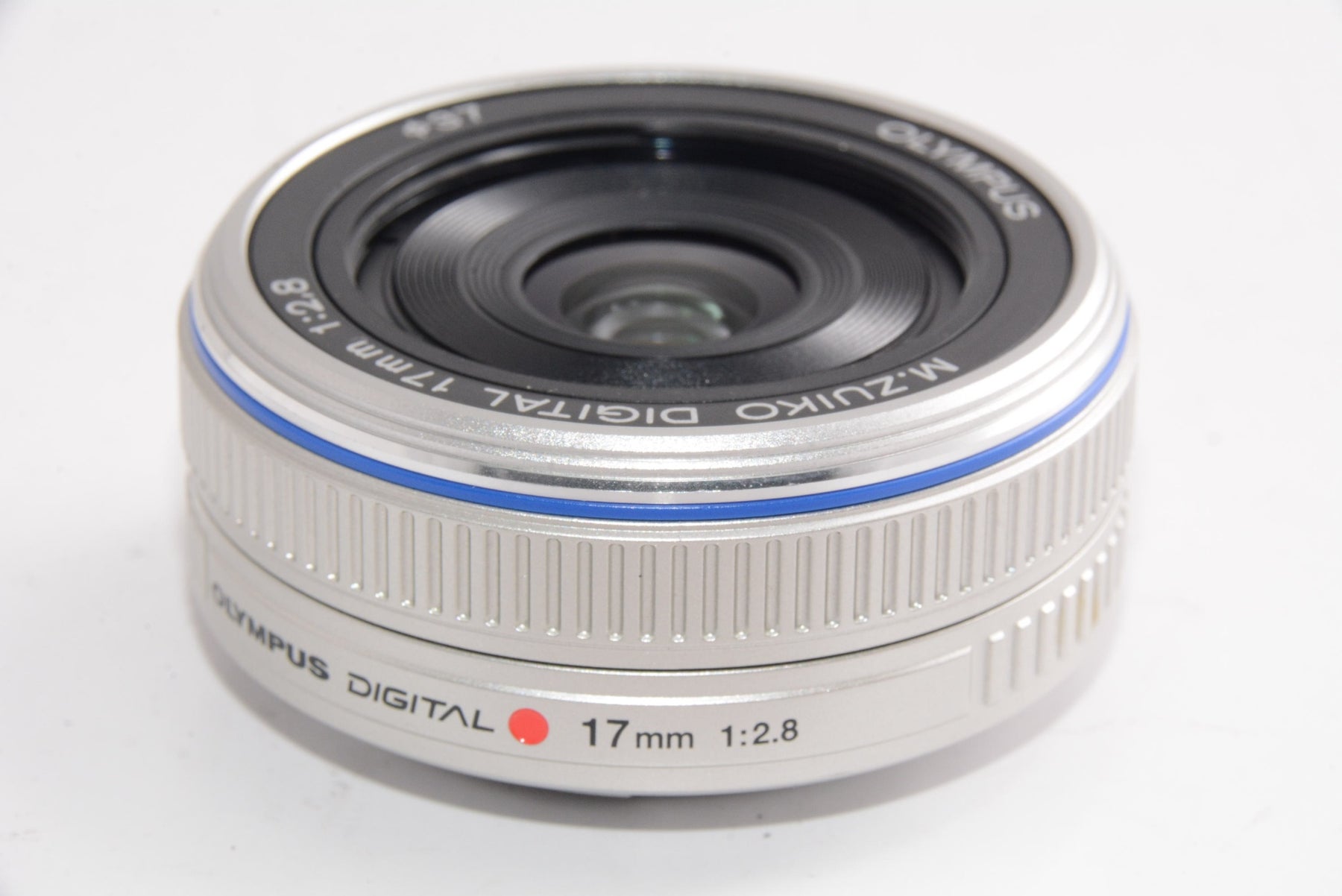 【外観特上級】OLYMPUS パンケーキレンズ M.ZUIKO DIGITAL 17mm F2.8 シルバー
