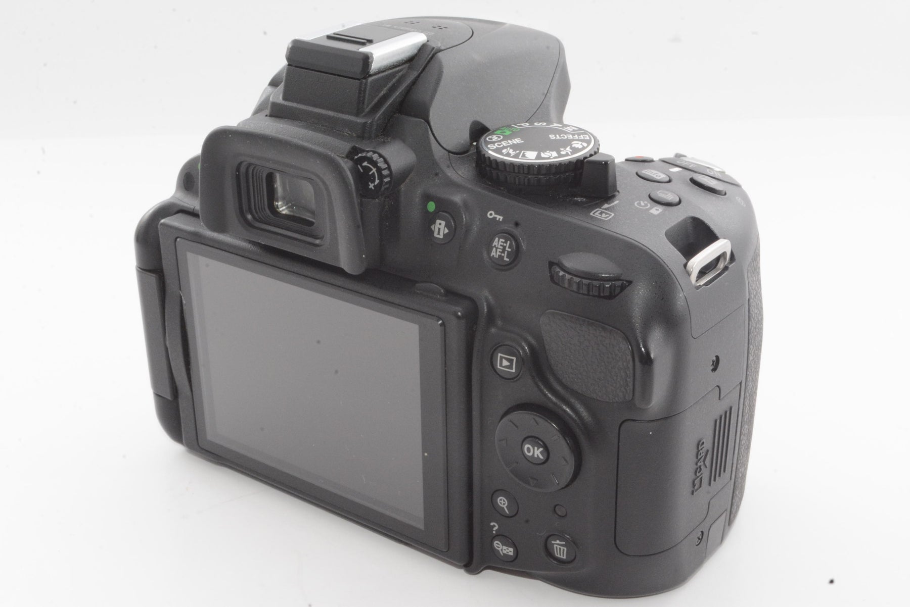 【外観並級】Nikon デジタル一眼レフカメラ D5200 レンズキット