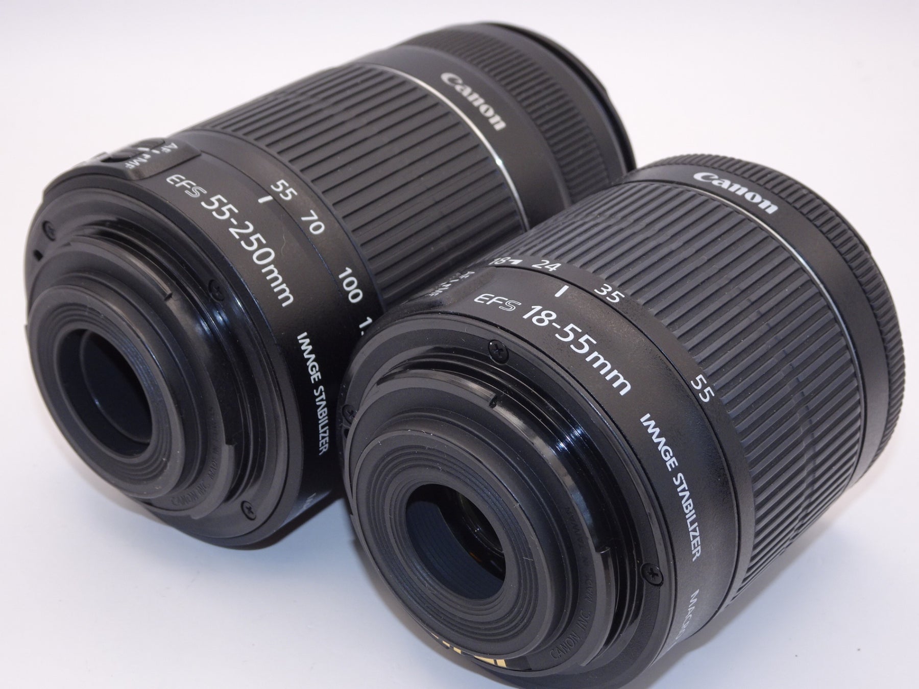 【外観特上級】Canon デジタル一眼レフカメラ EOS Kiss X7 ダブルズームキット EF-S18-55mm/EF-S55-250mm付属 KISSX7-WKIT