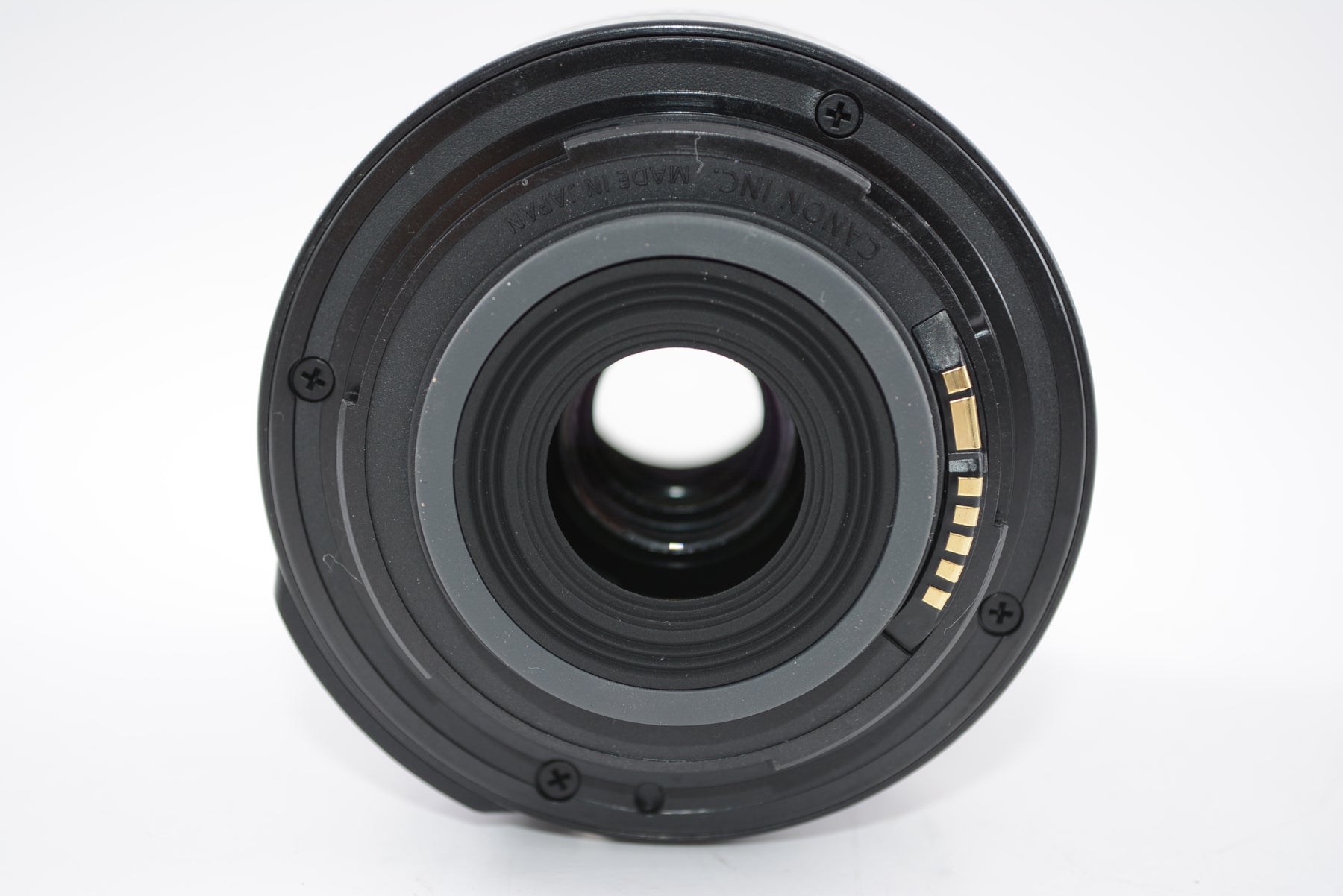 【外観特上級】Canon 標準ズームレンズ EF-S18-55mm F3.5-5.6 IS