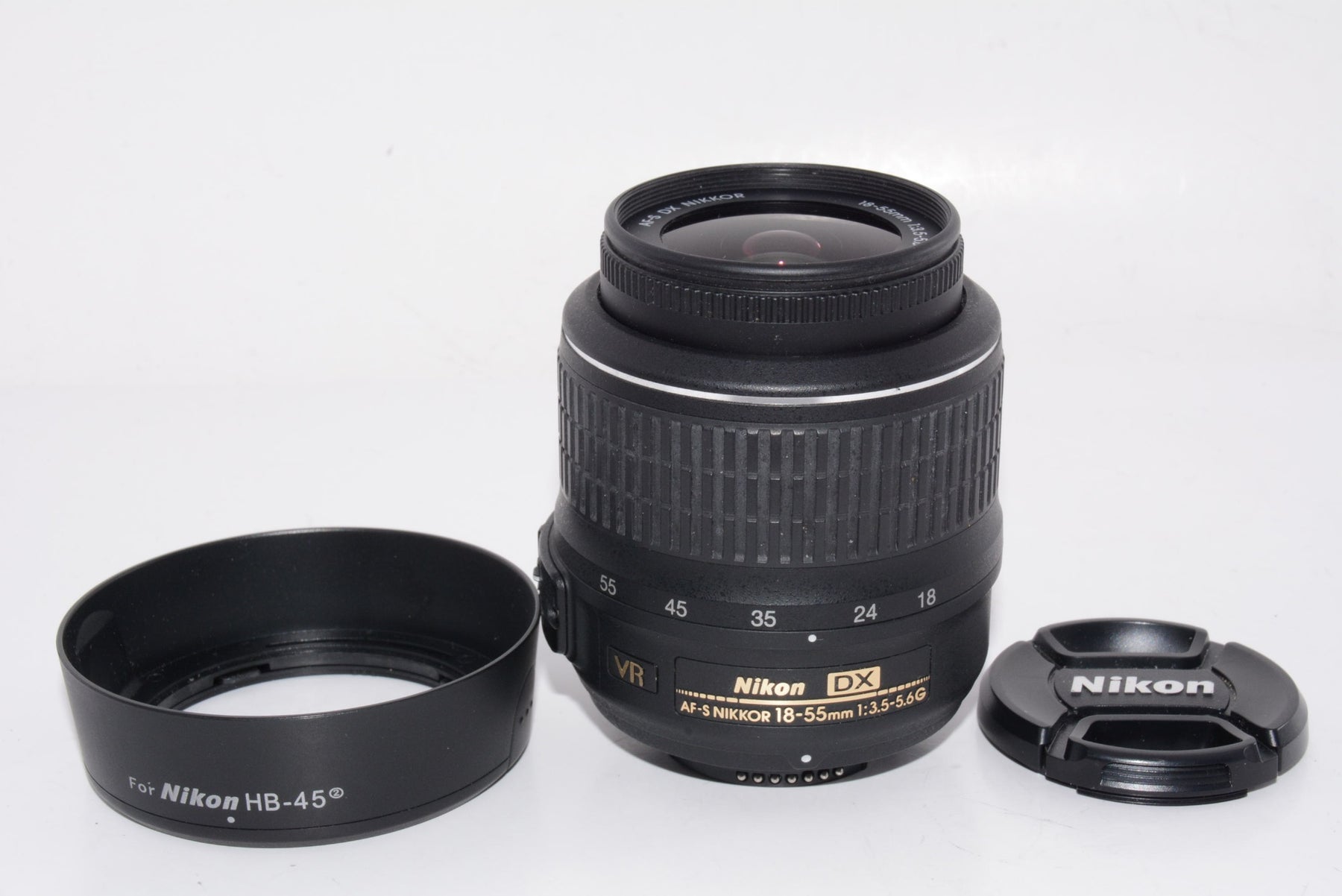 【外観特上級】Nikon 標準ズームレンズ AF-S DX NIKKOR 18-55mm f3.5-5.6G VR