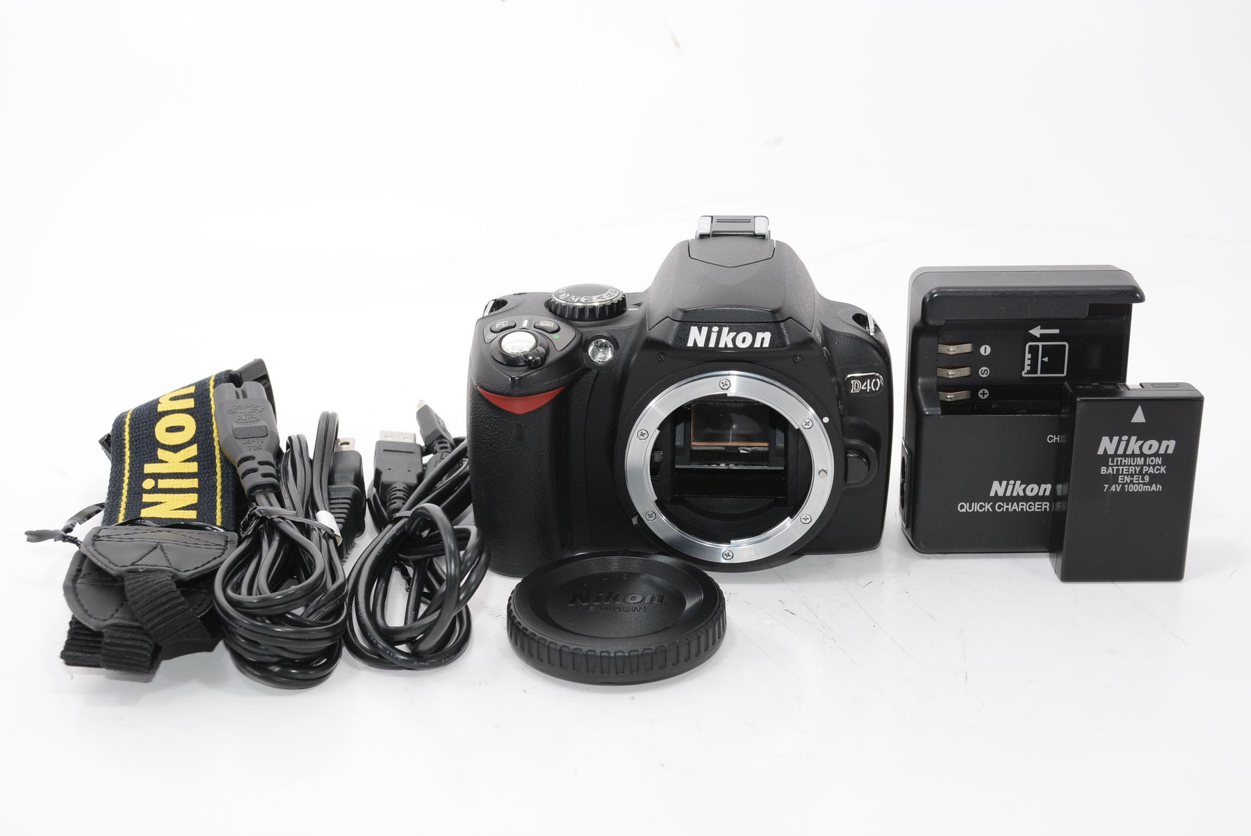 【外観並級】Nikon デジタル一眼レフカメラ D40 ブラック ボディ D40B