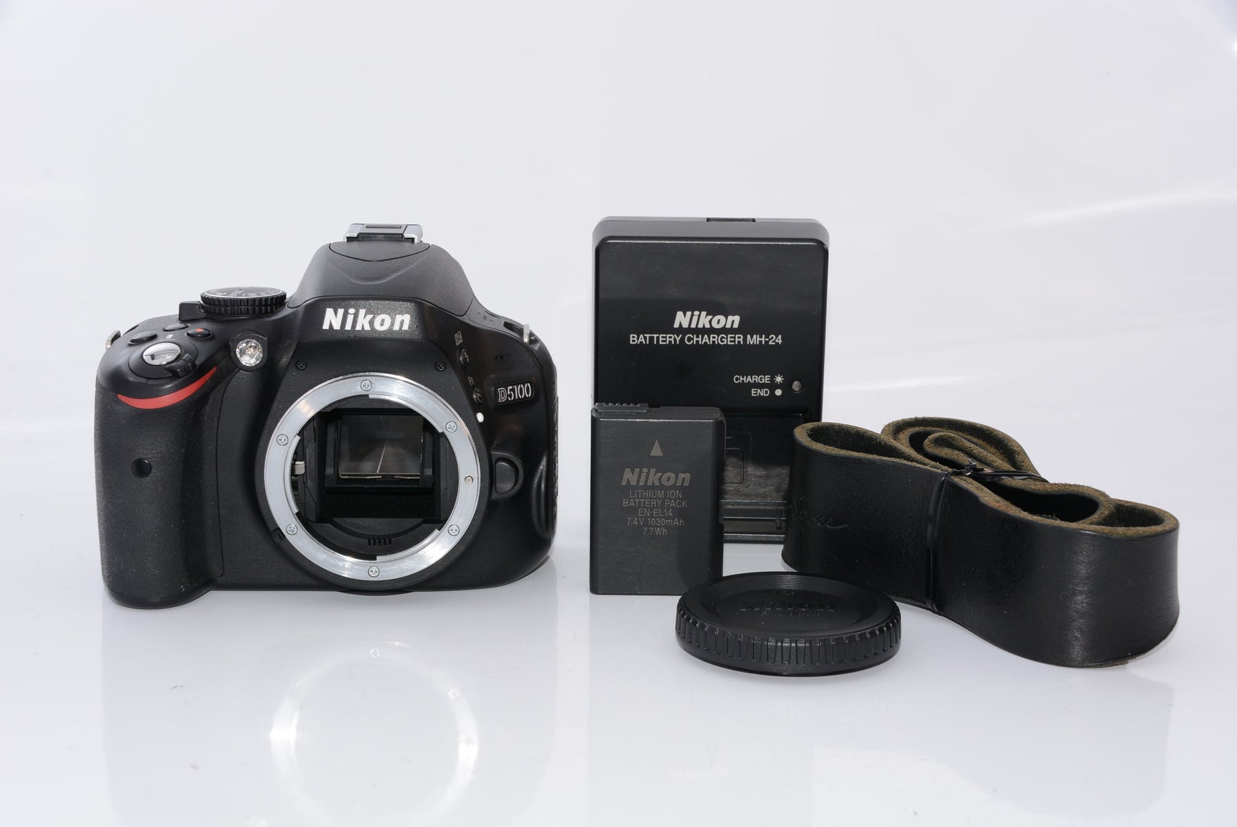 【外観特上級】Nikon デジタル一眼レフカメラ D5100 ボディ