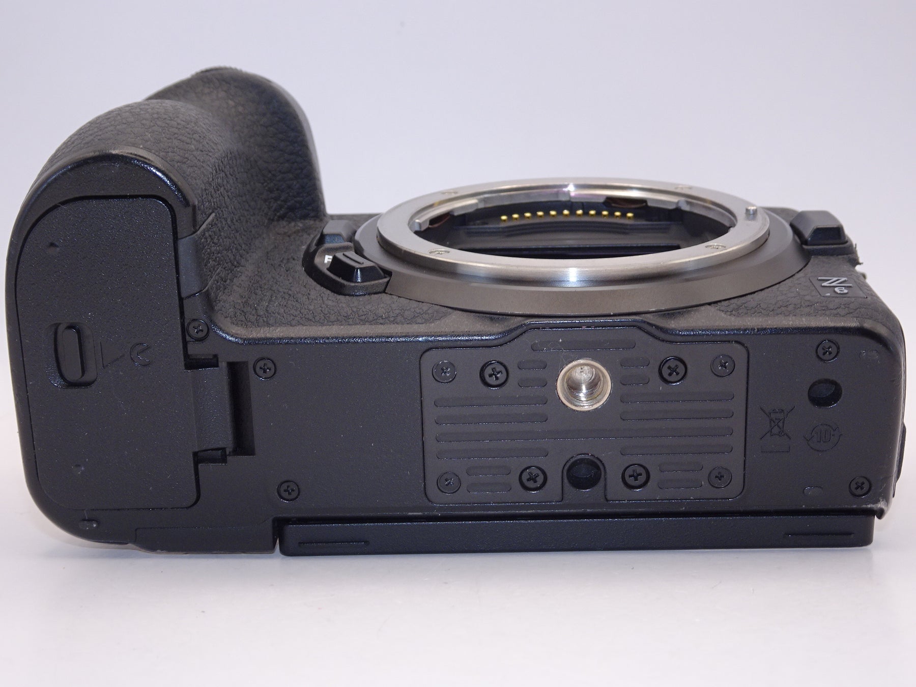 【外観並級】Nikon ミラーレスカメラ 一眼 Z6 ボディ