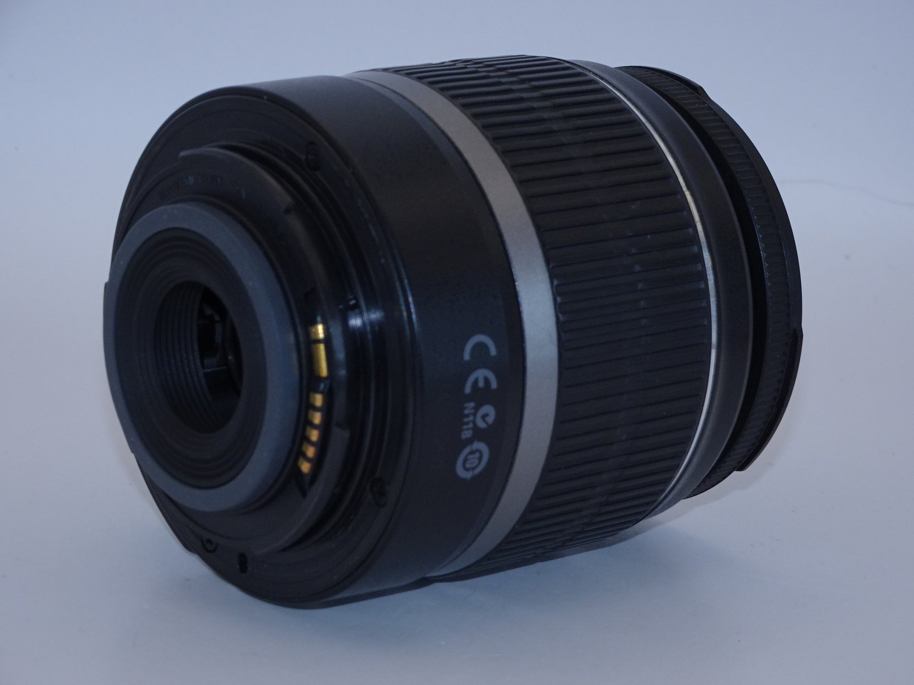 【外観特上級】Canon 標準ズームレンズ EF-S18-55mm F3.5-5.6 IS