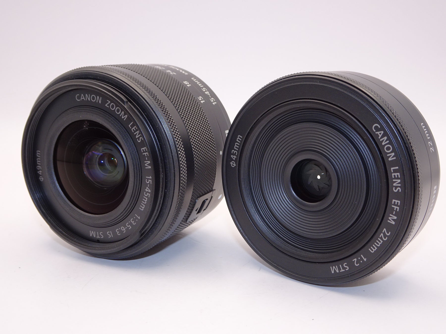 【外観特上級】Canon ミラーレス一眼カメラ EOS Kiss M ダブルレンズキット ブラック EOSKISSMBK-WLK
