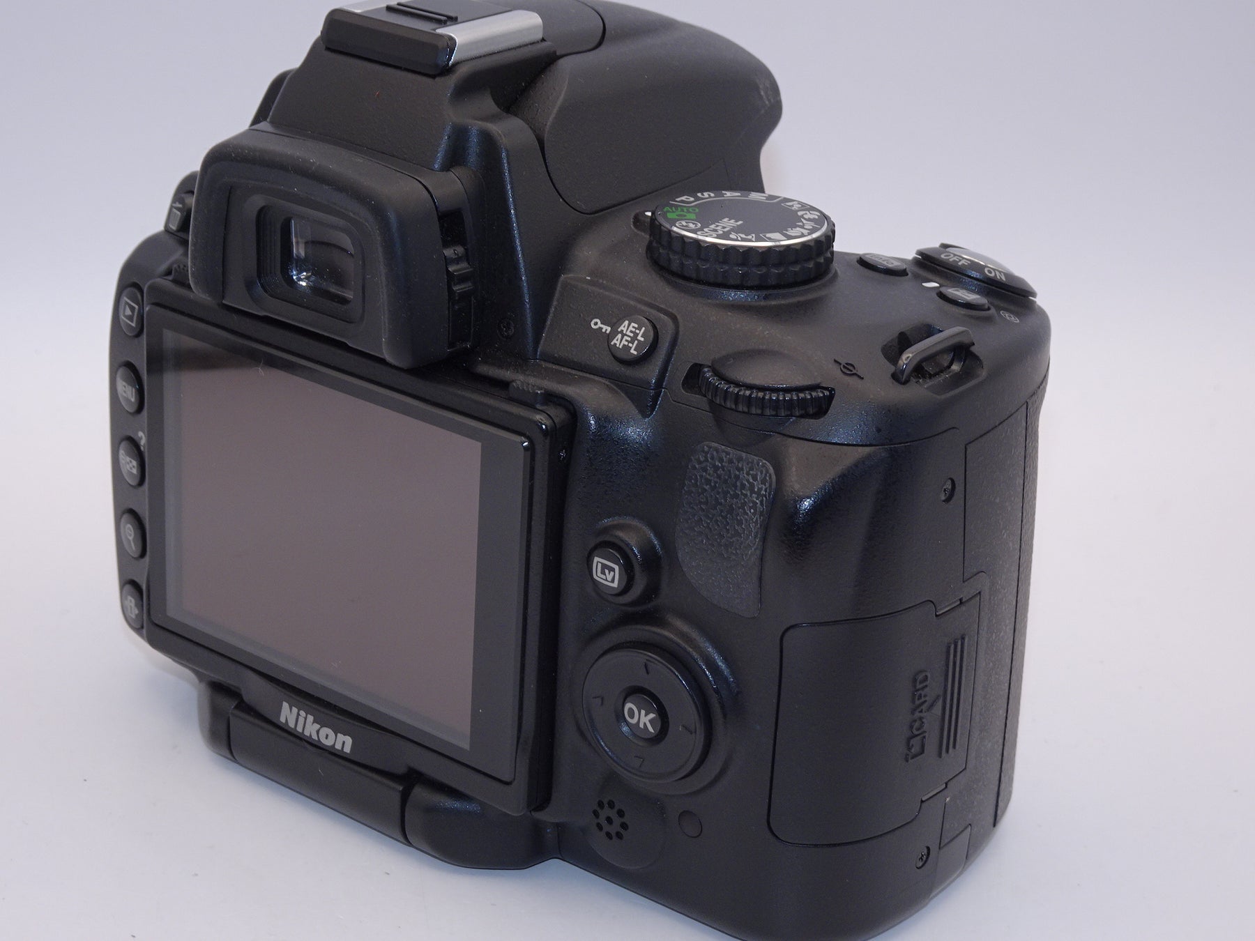 【外観並級】Nikon デジタル一眼レフカメラ D5000 ボディ D5000