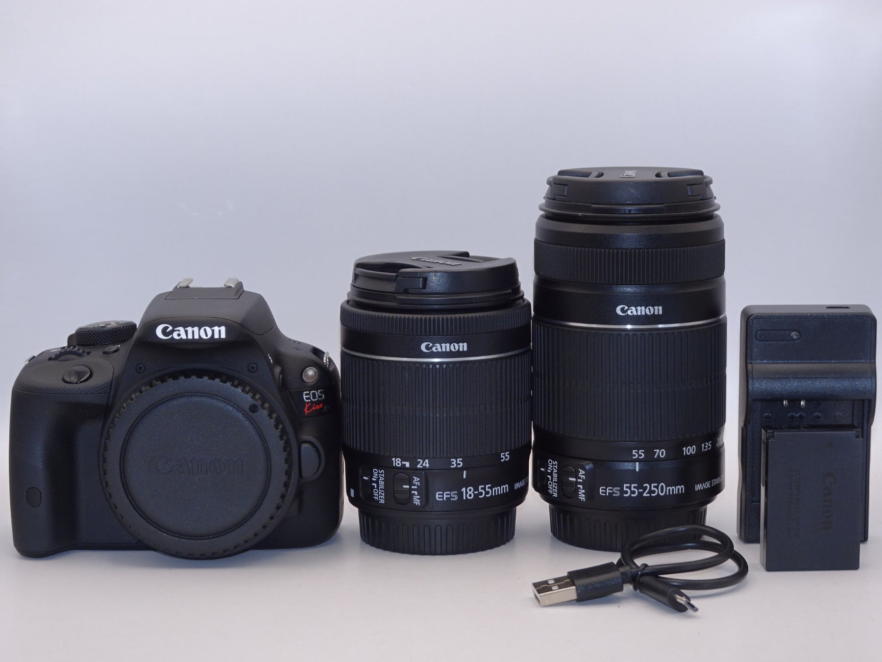 【外観特上級】Canon デジタル一眼レフカメラ EOS Kiss X7 ダブルズームキット EF-S18-55mm/EF-S55-250mm付属 KISSX7-WKIT