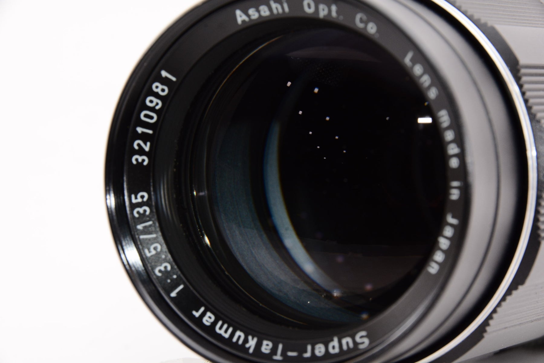 【オススメ】Pentax Super Takumar 135 mm m42スクリューマウントMFレンズ