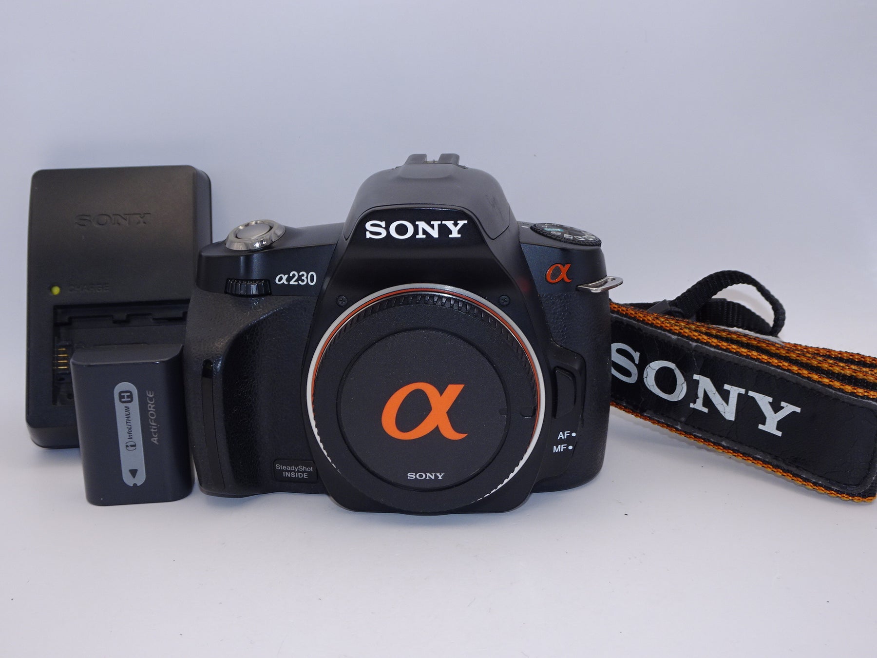 【外観特上級】ソニー SONY デジタル一眼レフカメラ α230 ブラック DSLRA230