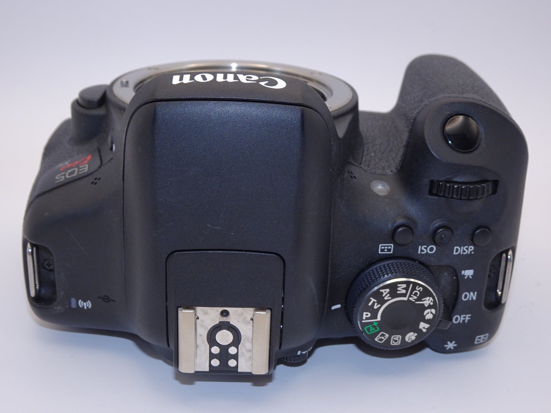 【外観特上級】Canon デジタル一眼レフカメラ EOS Kiss X8i ボディ