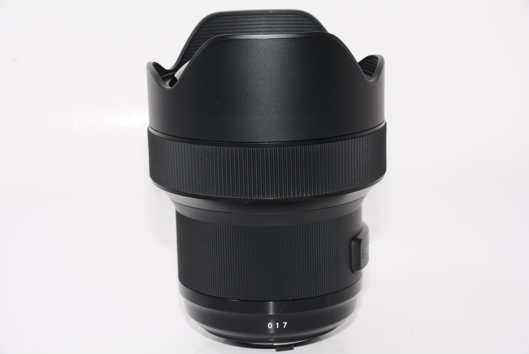 【外観特上級】SIGMA 単焦点超広角レンズ Art 14mm F1.8 DG HSM ニコン用 フルサイズ対応
