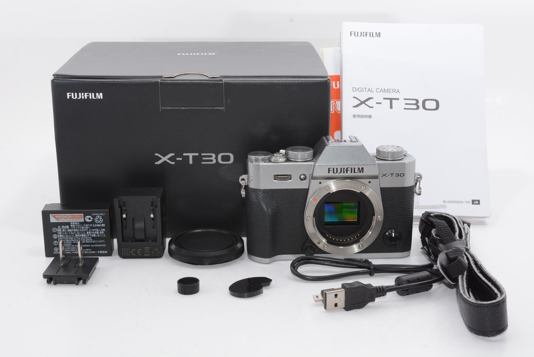 【外観並級】FUJIFILM ミラーレス一眼カメラ X-T30ボディ シルバー X-T30-S