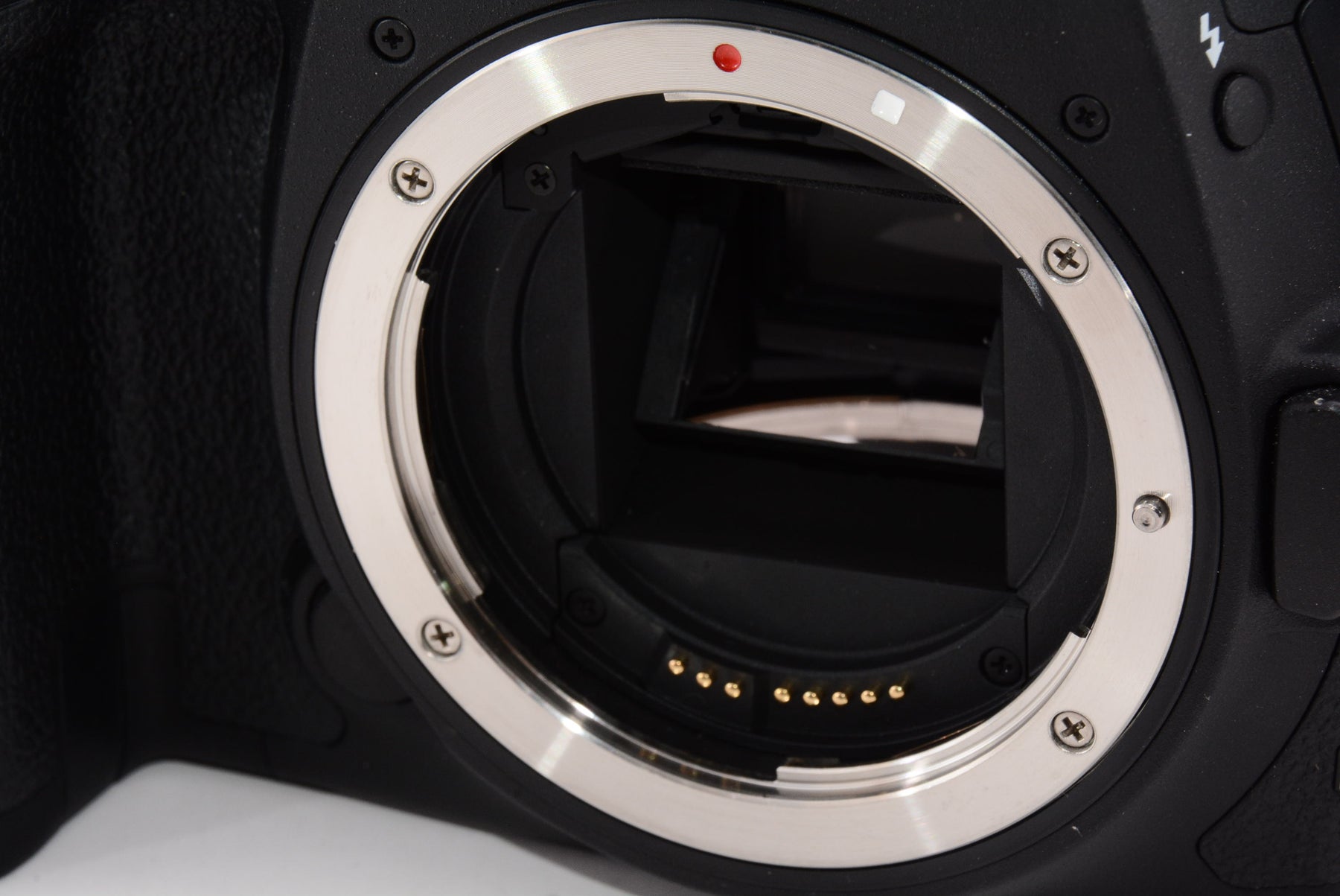 【ほぼ新品】Canon デジタル一眼レフカメラ EOS 7D Mark IIボディ EOS7DMK2