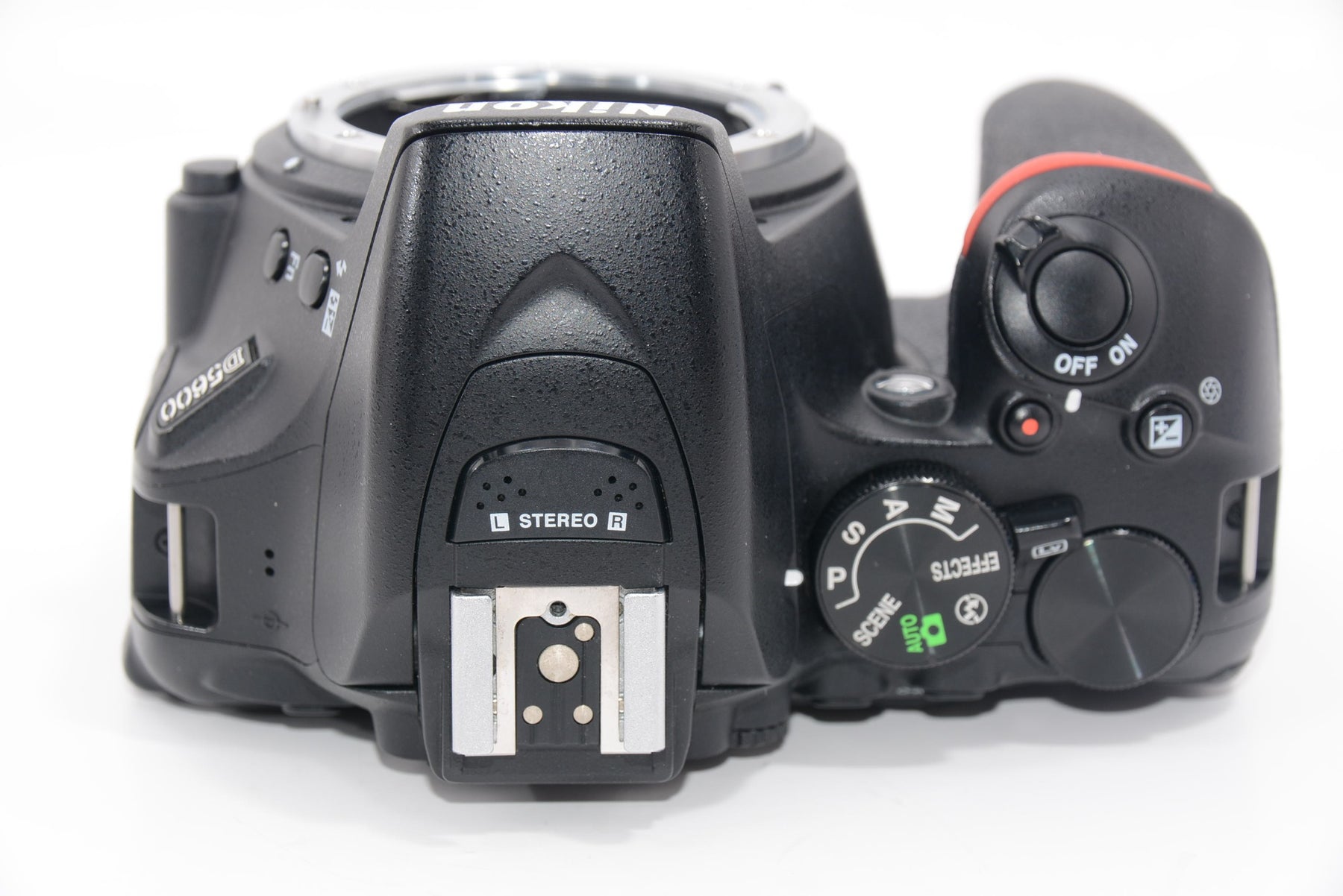【外観並級】Nikon デジタル一眼レフカメラ D5600 ボディー ブラック D5600BK