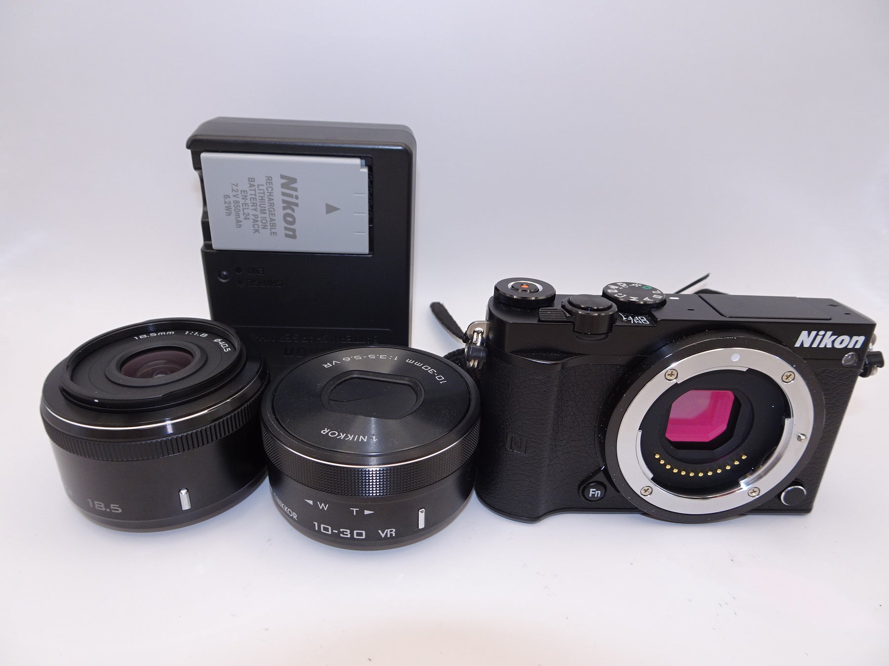 【外観特上級】Nikon Nikon1 J5 ダブルレンズキット ブラック